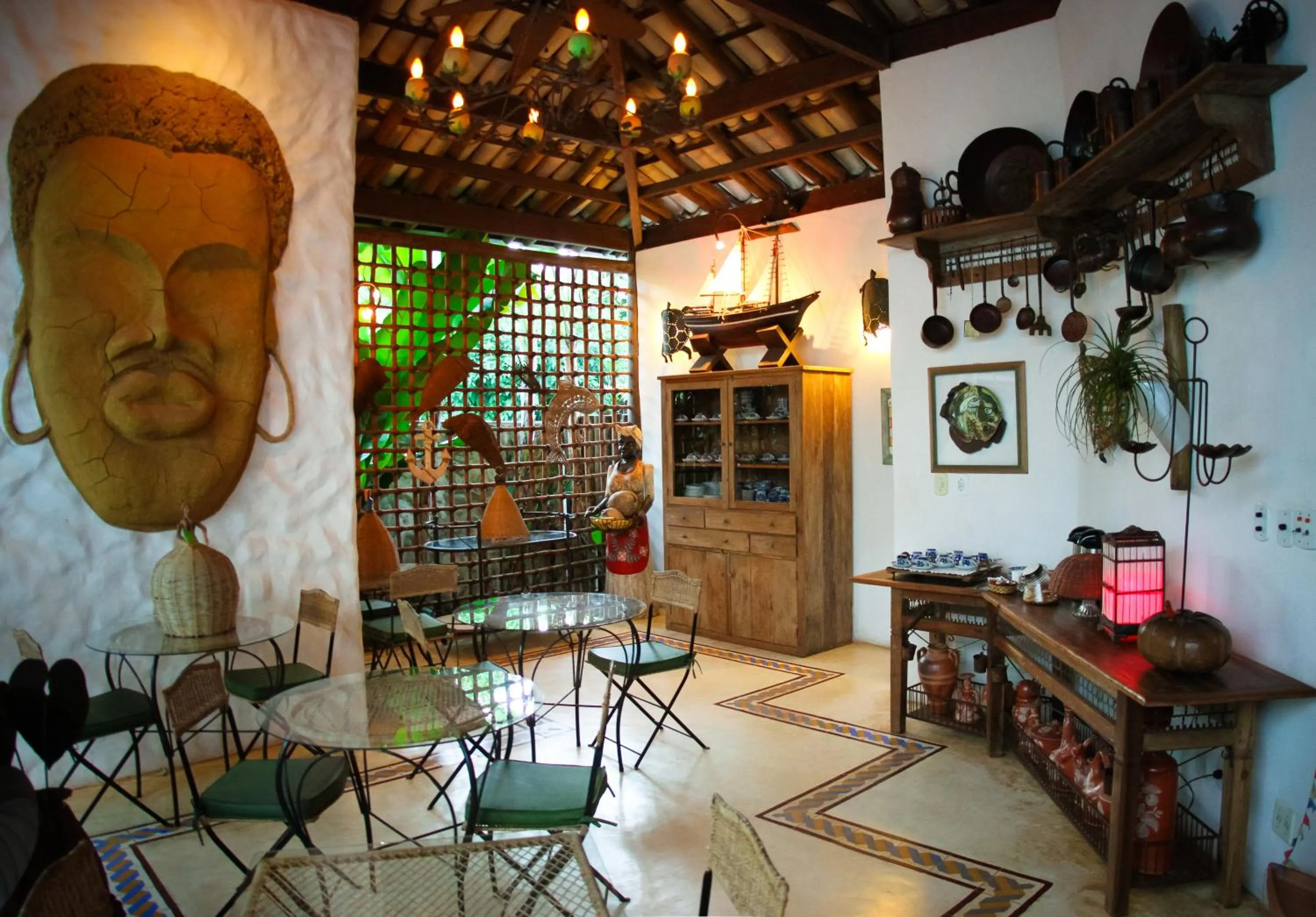 Restaurant/places to eat in Pousada Burundanga