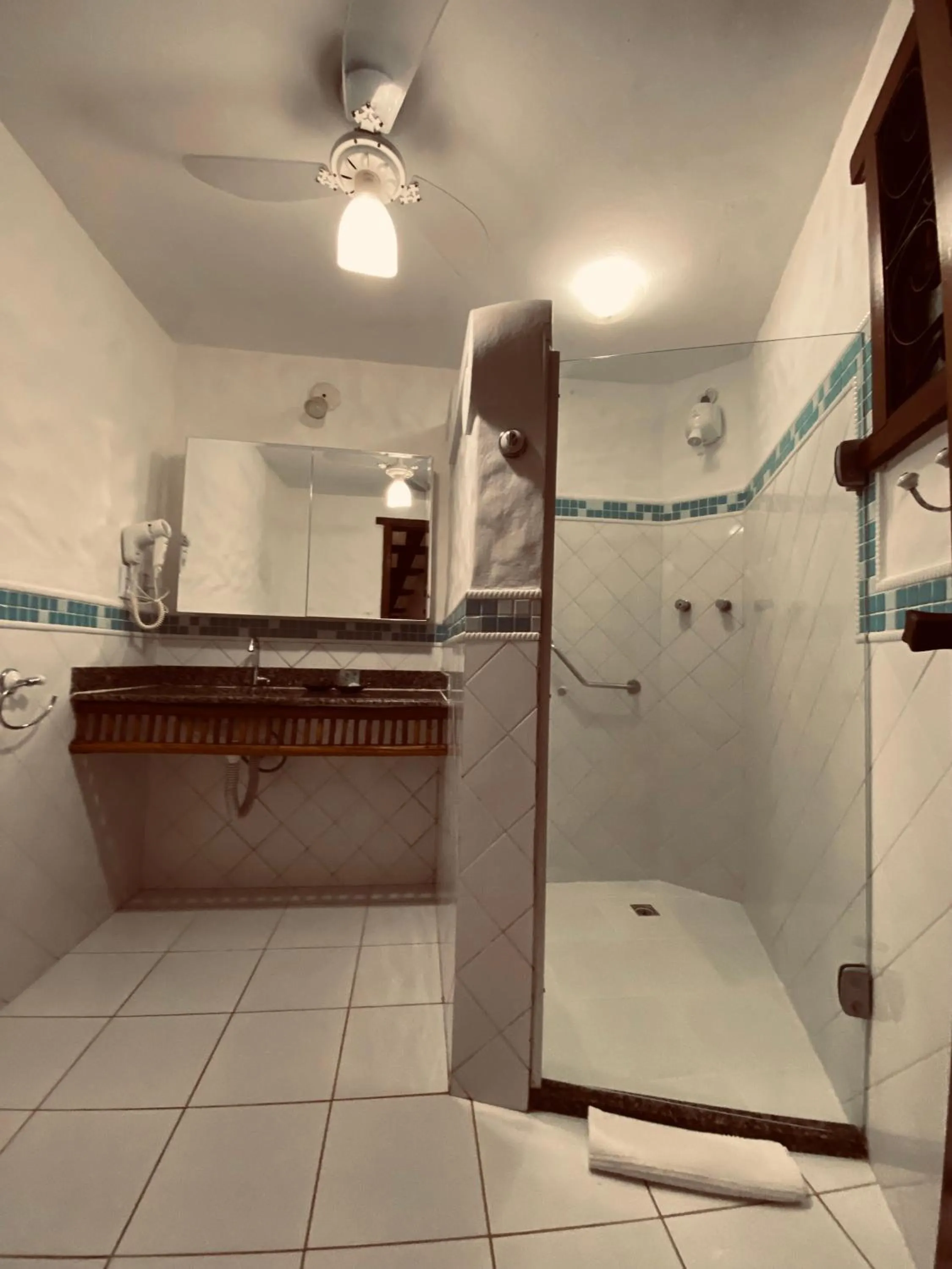 Shower in Pousada Burundanga