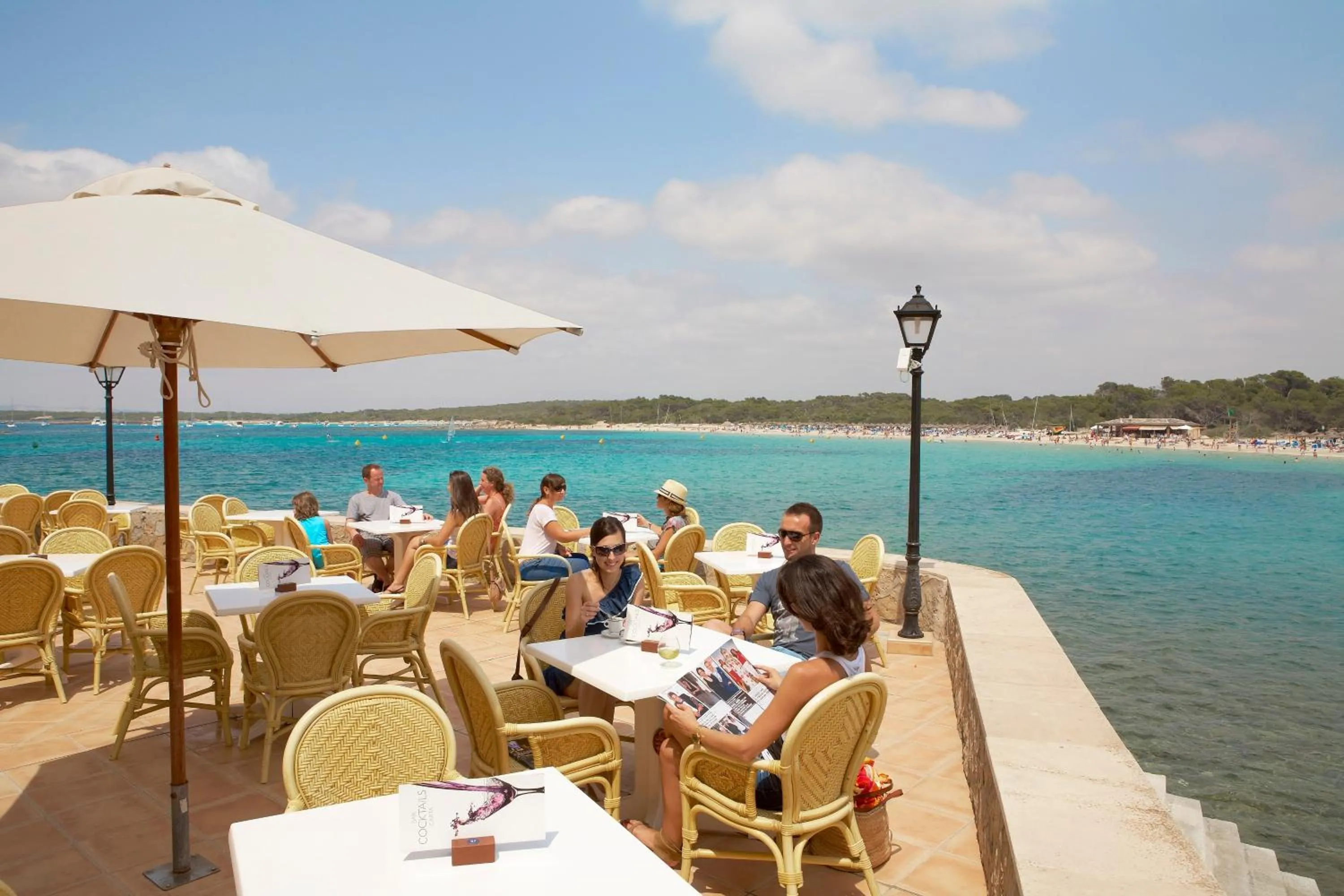 Restaurant/places to eat in Universal Casa Marquesa