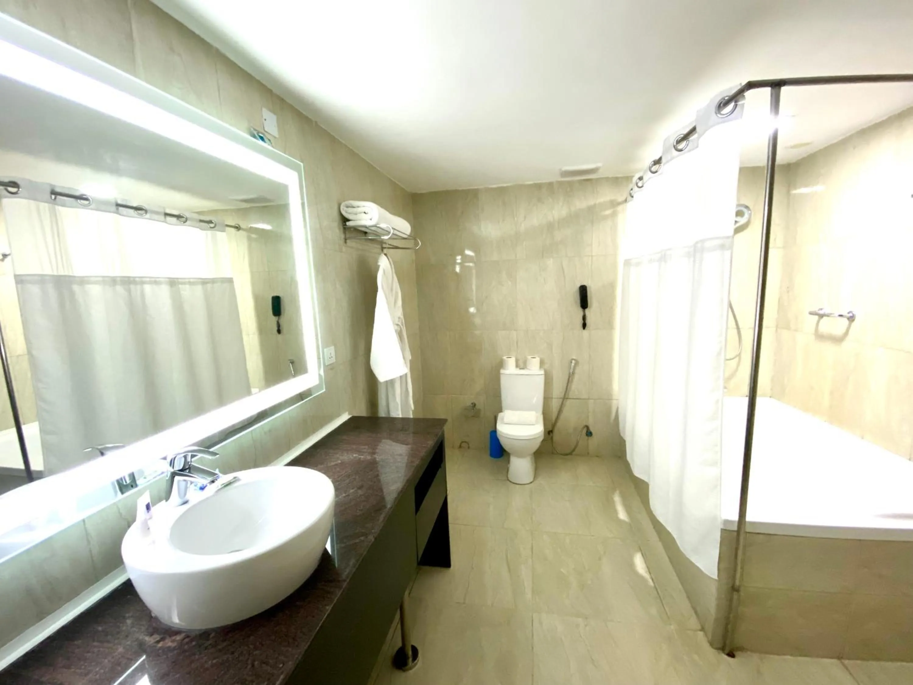 Bathroom in Rollace Hotel