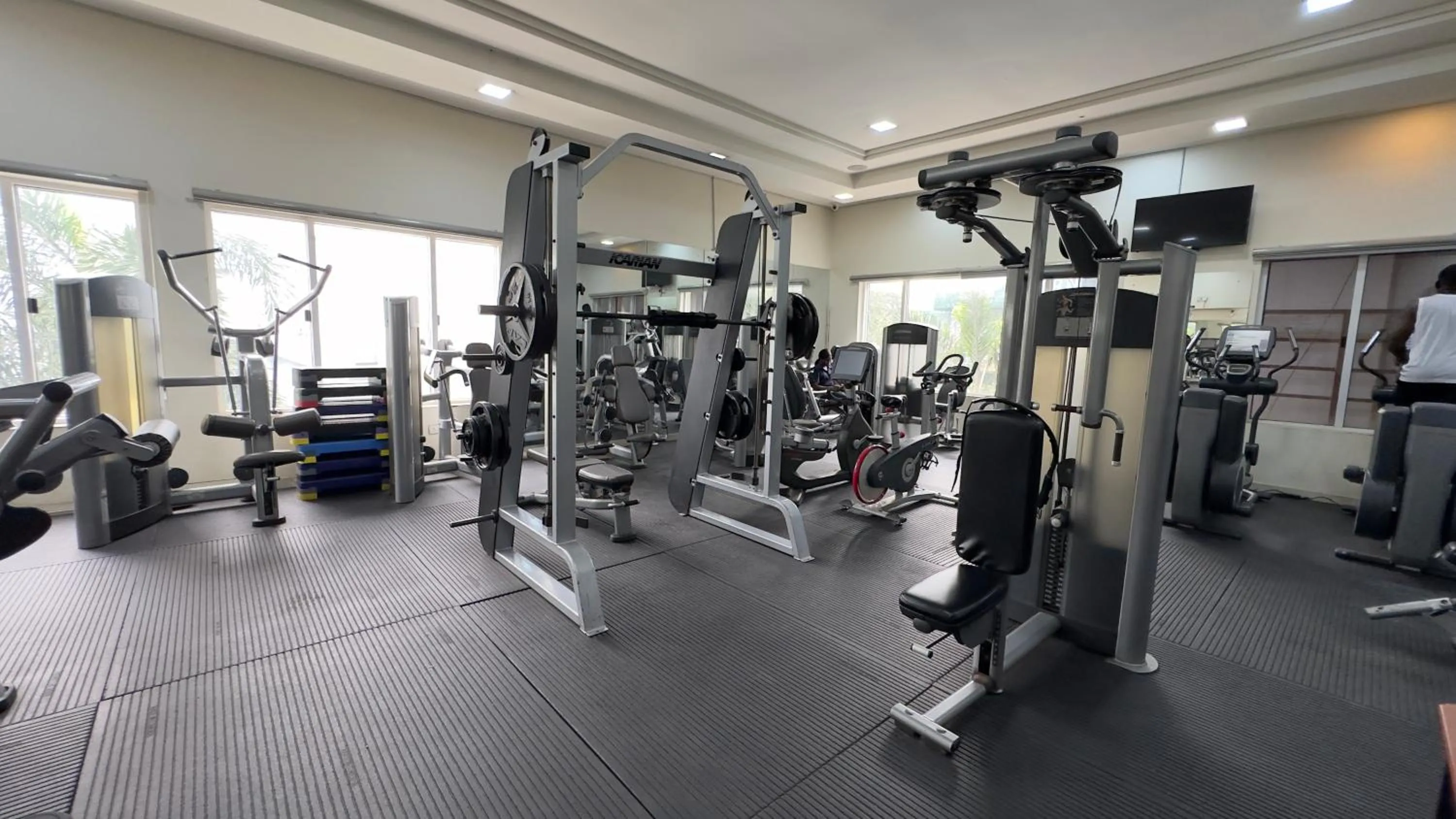Fitness centre/facilities in Rollace Hotel