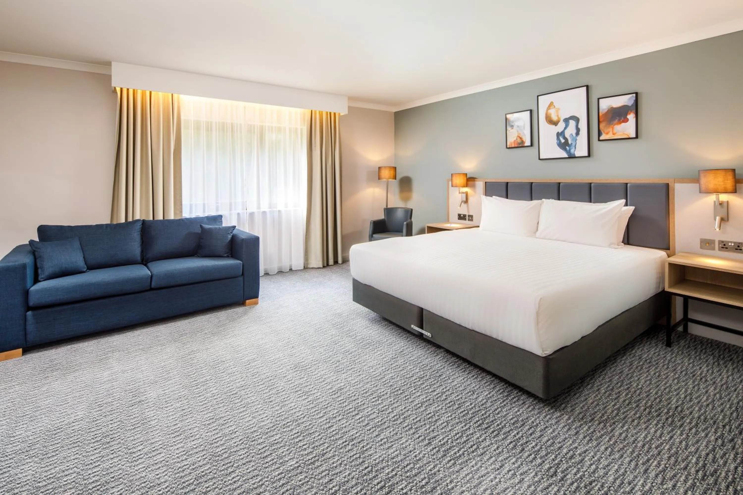 Bed in Delta Hotels by Marriott Milton Keynes