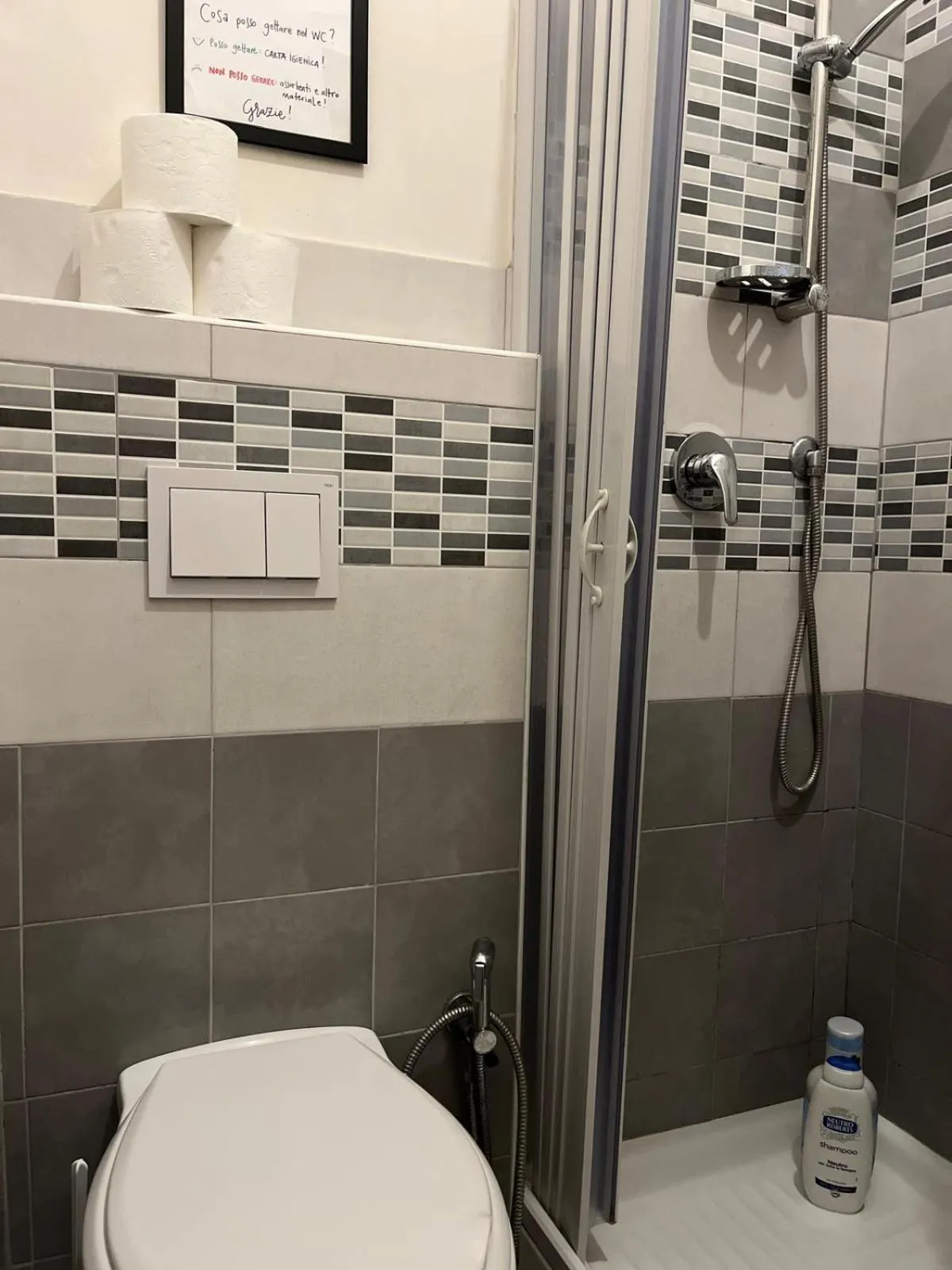 hair dryier in Bed and Breakfast Sofia