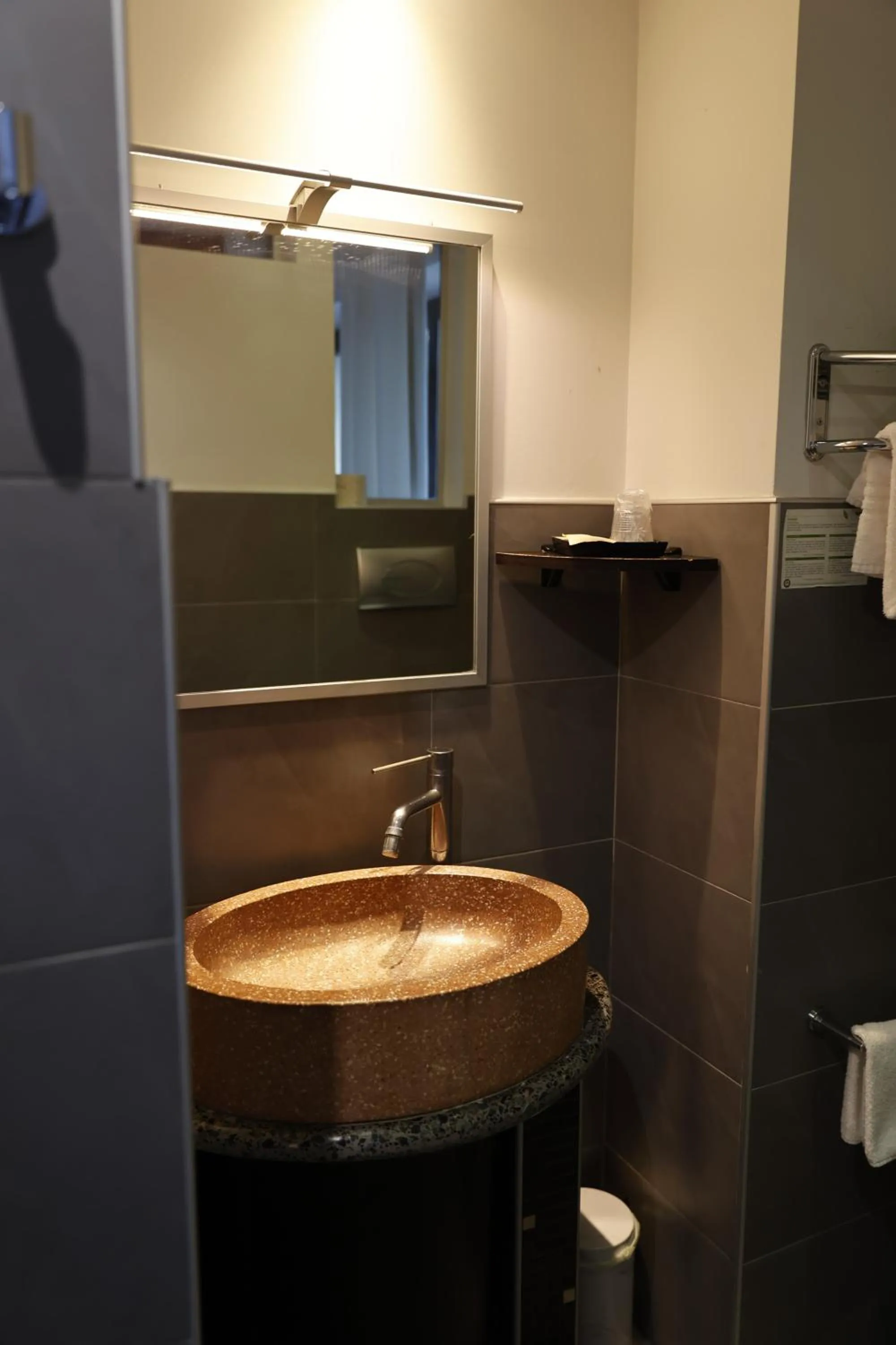 Bathroom in Bella Pescara B&B