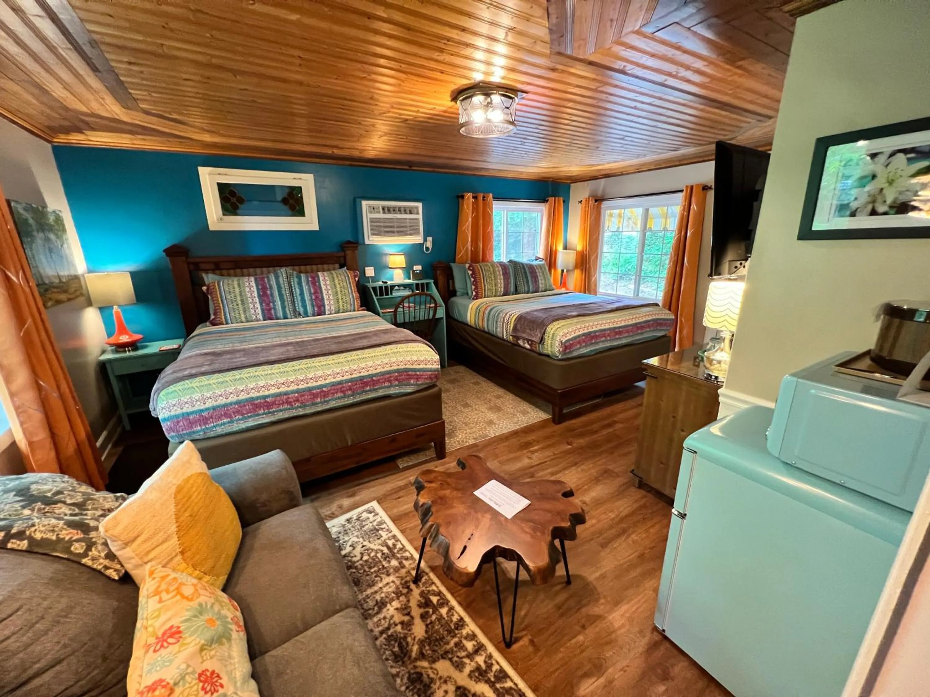 Photo of the whole room, Bed in Sherwood Court Cottages & Guest Rooms