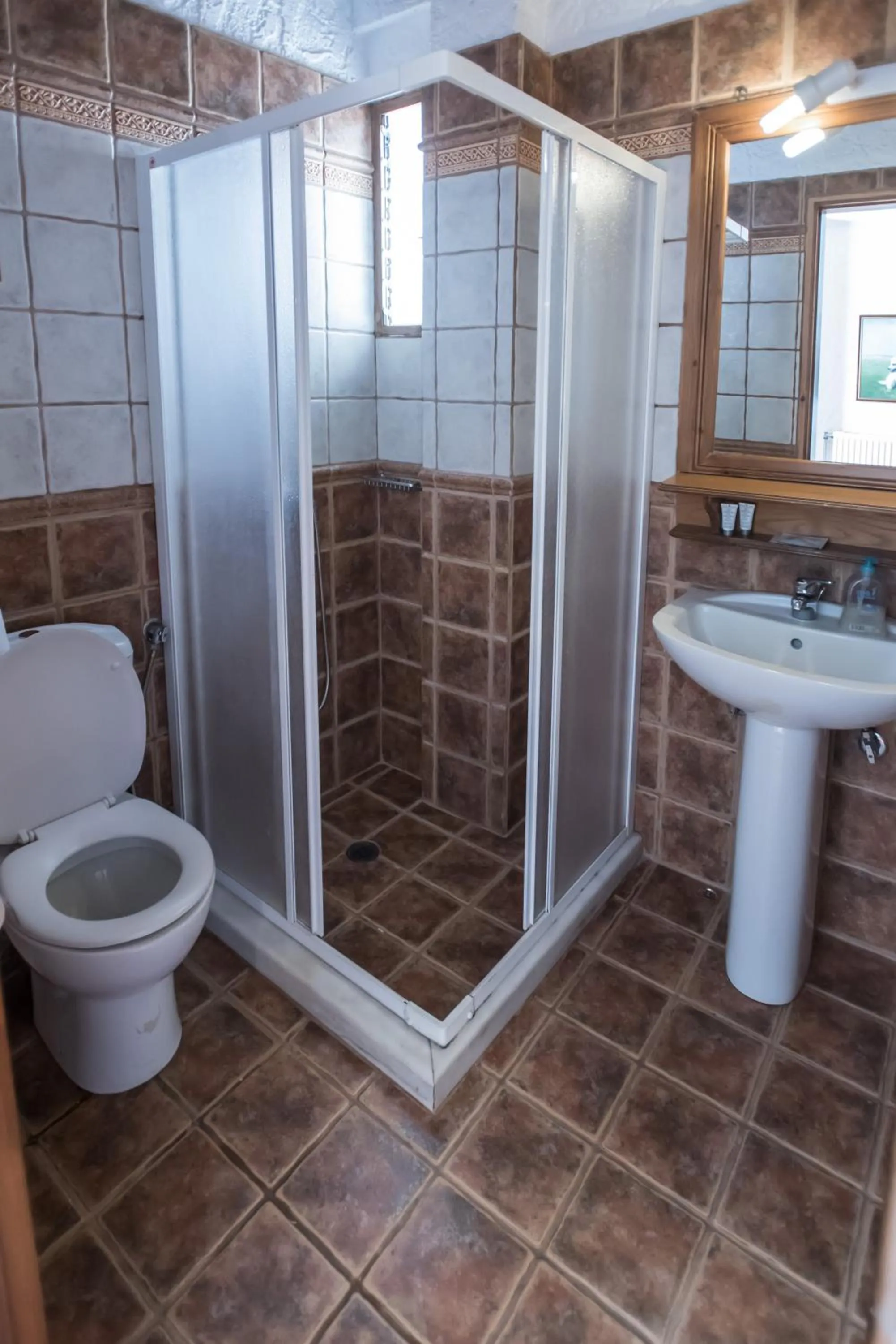 Bathroom in I Gonia Tis Linas