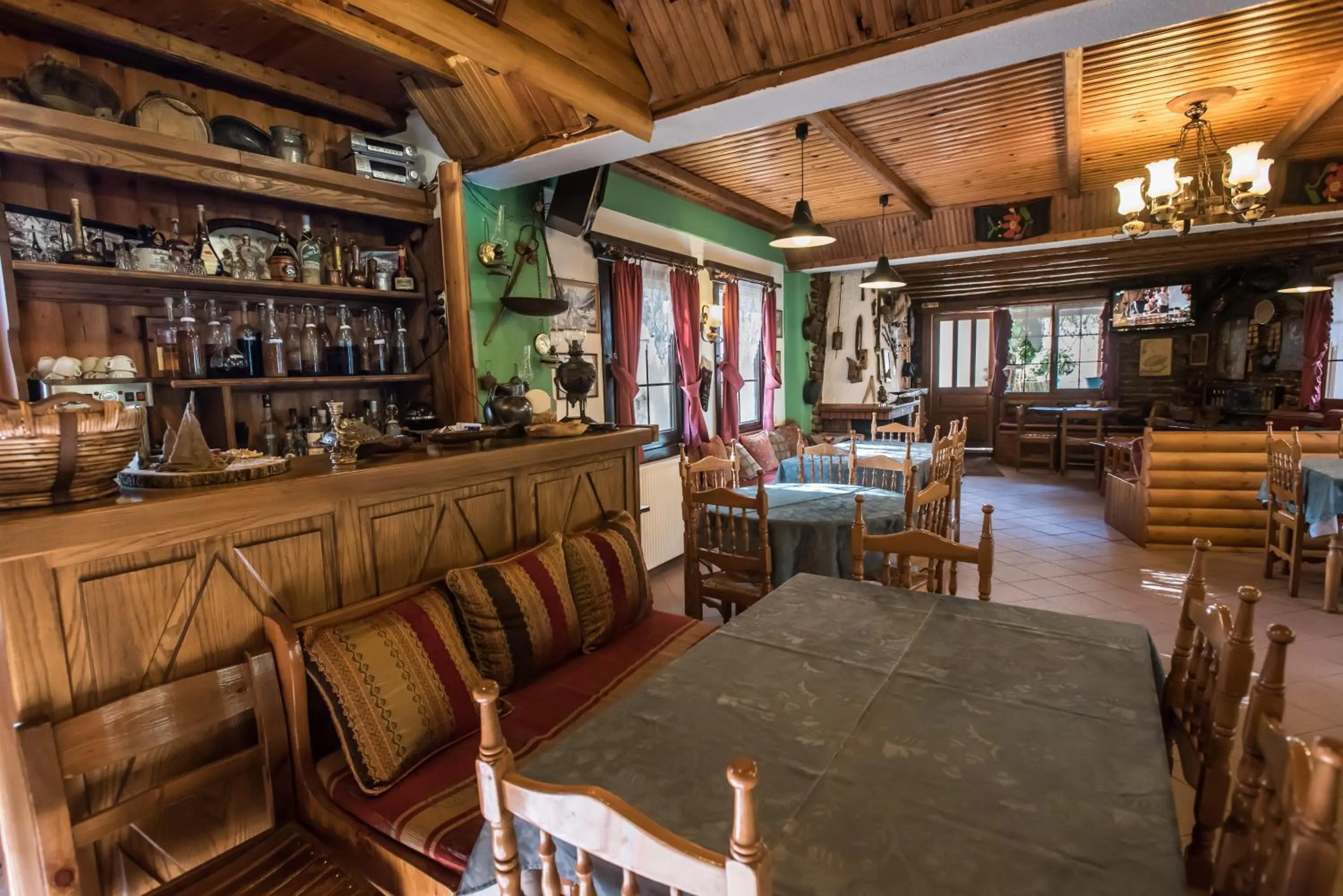 Day in I Gonia Tis Linas