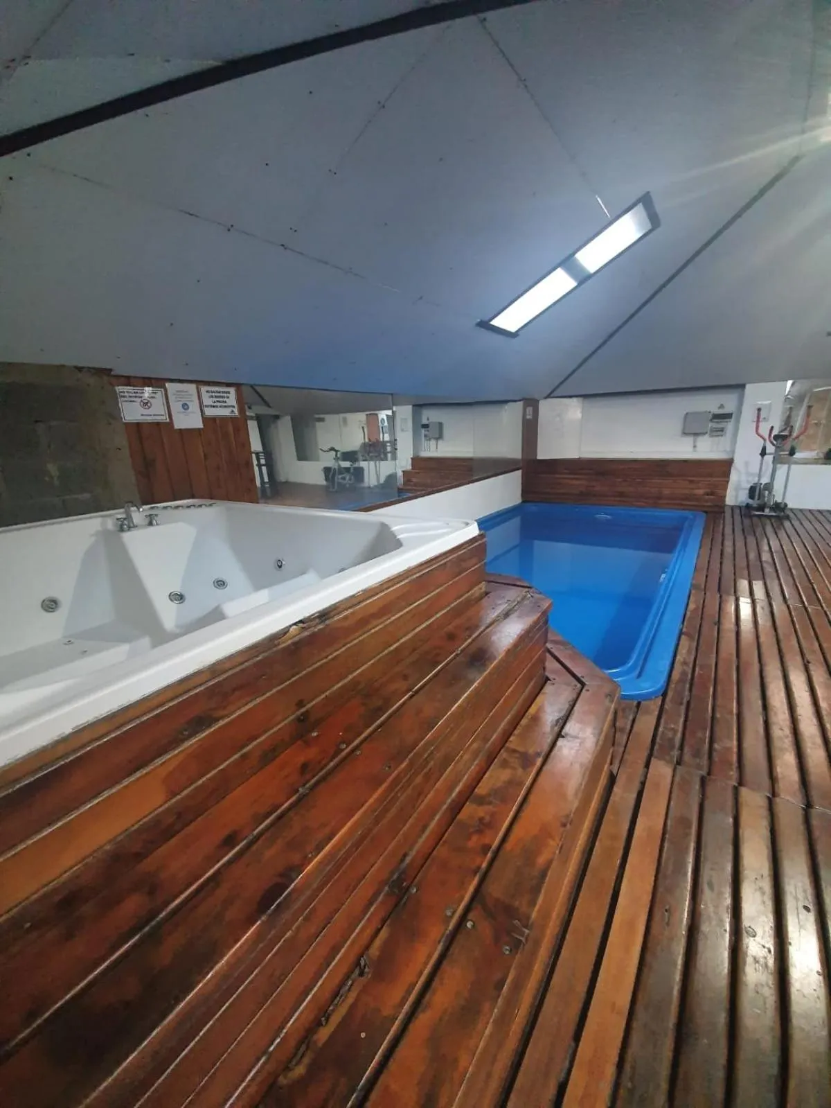 Swimming pool in Monte Cervino Hotel