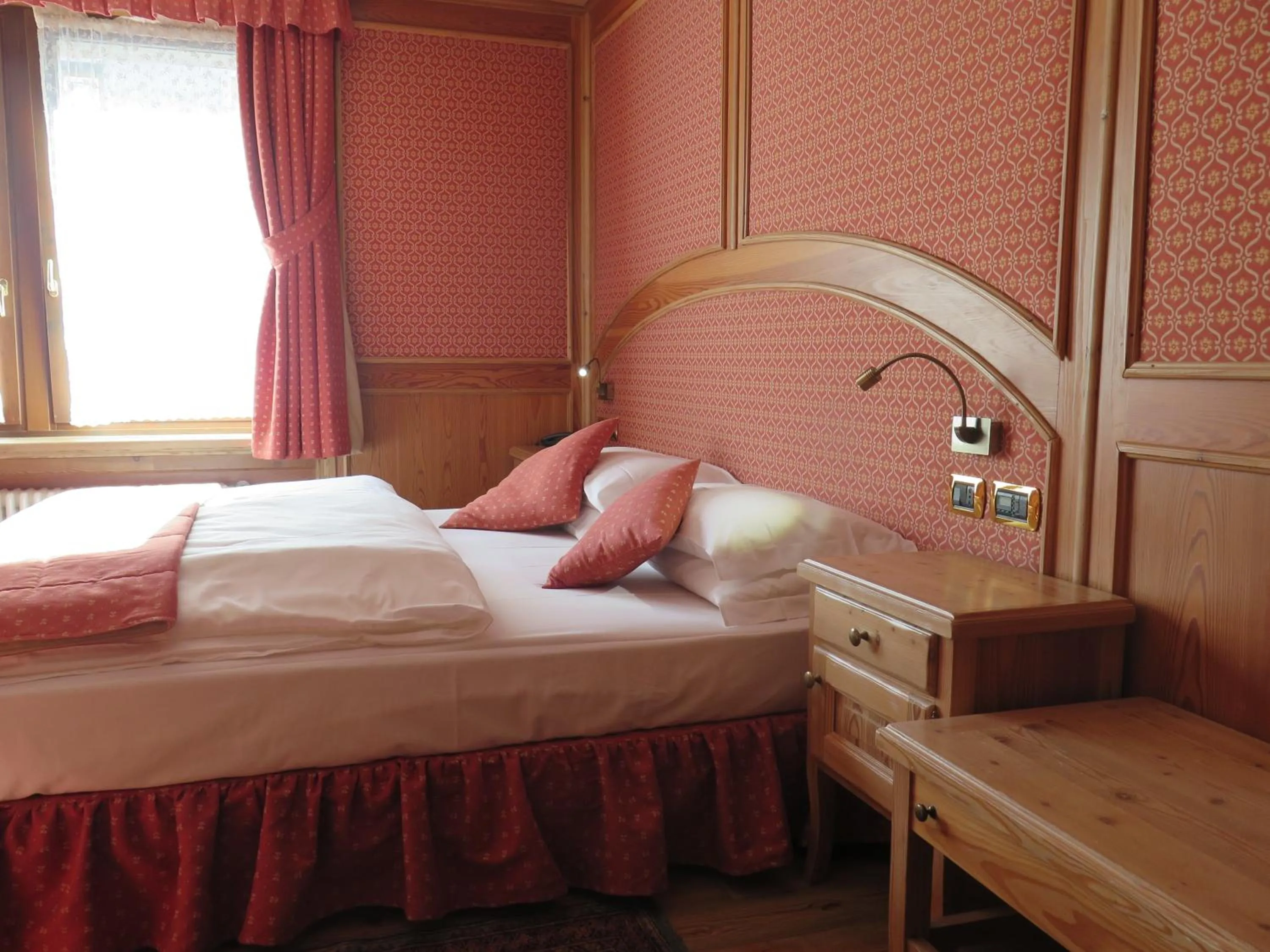 Bedroom, Bed in Chambres Mont Cervin