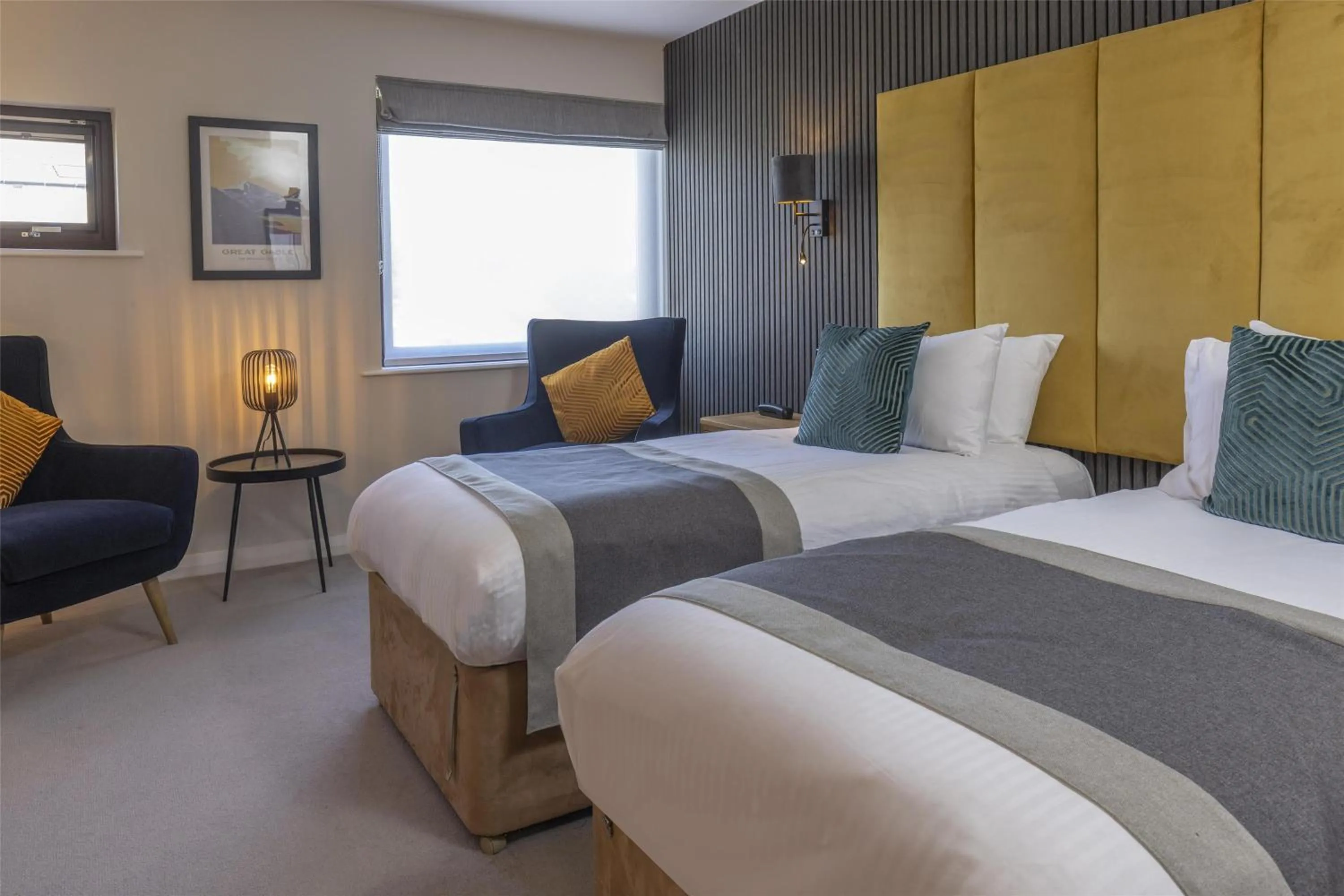 Bedroom, Bed in The Crooklands, BW Signature Collection