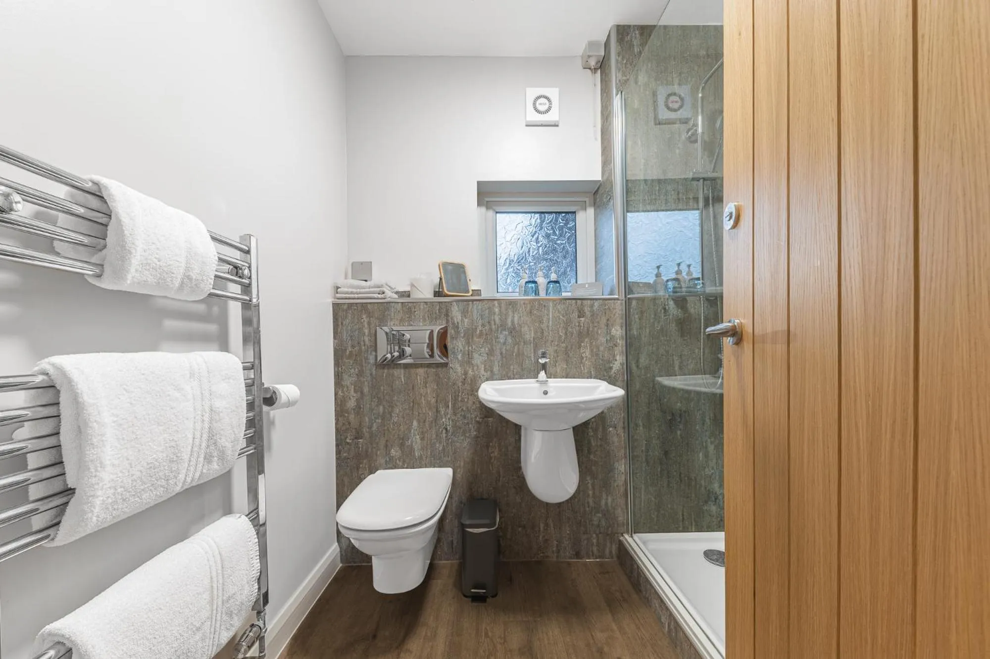 The Crooklands, BW Signature Collection