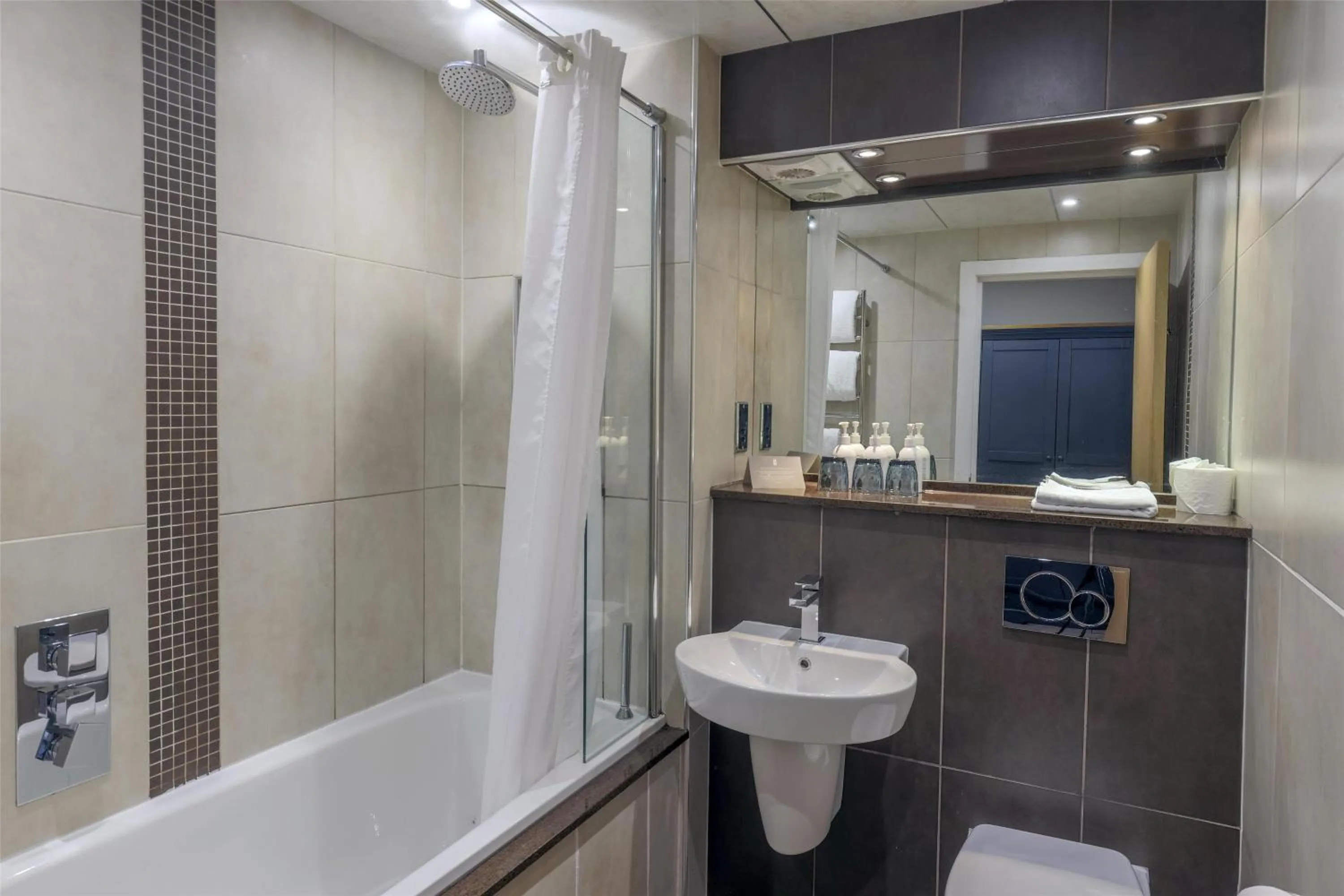 Bathroom in The Crooklands, BW Signature Collection