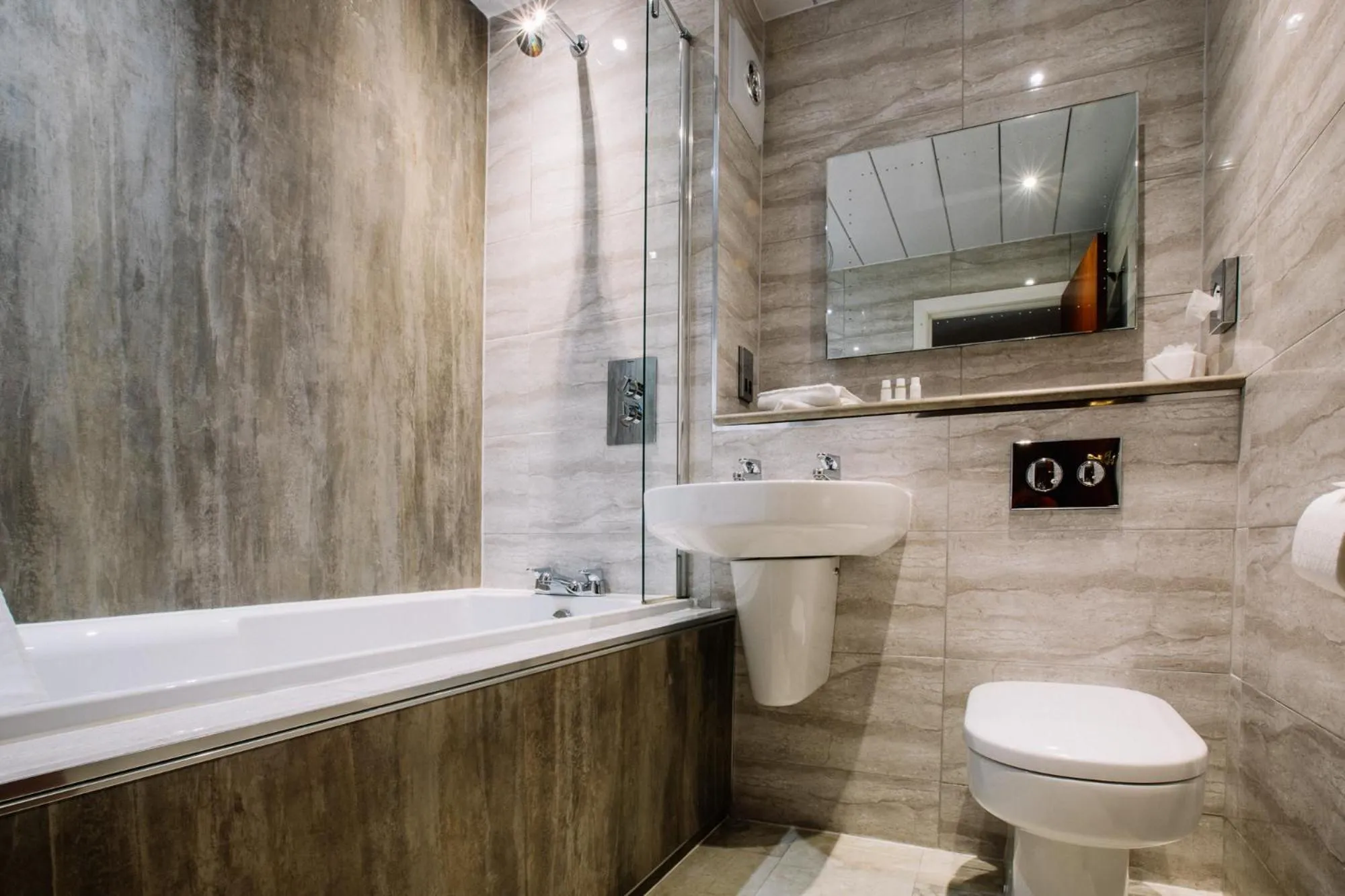 The Crooklands, BW Signature Collection