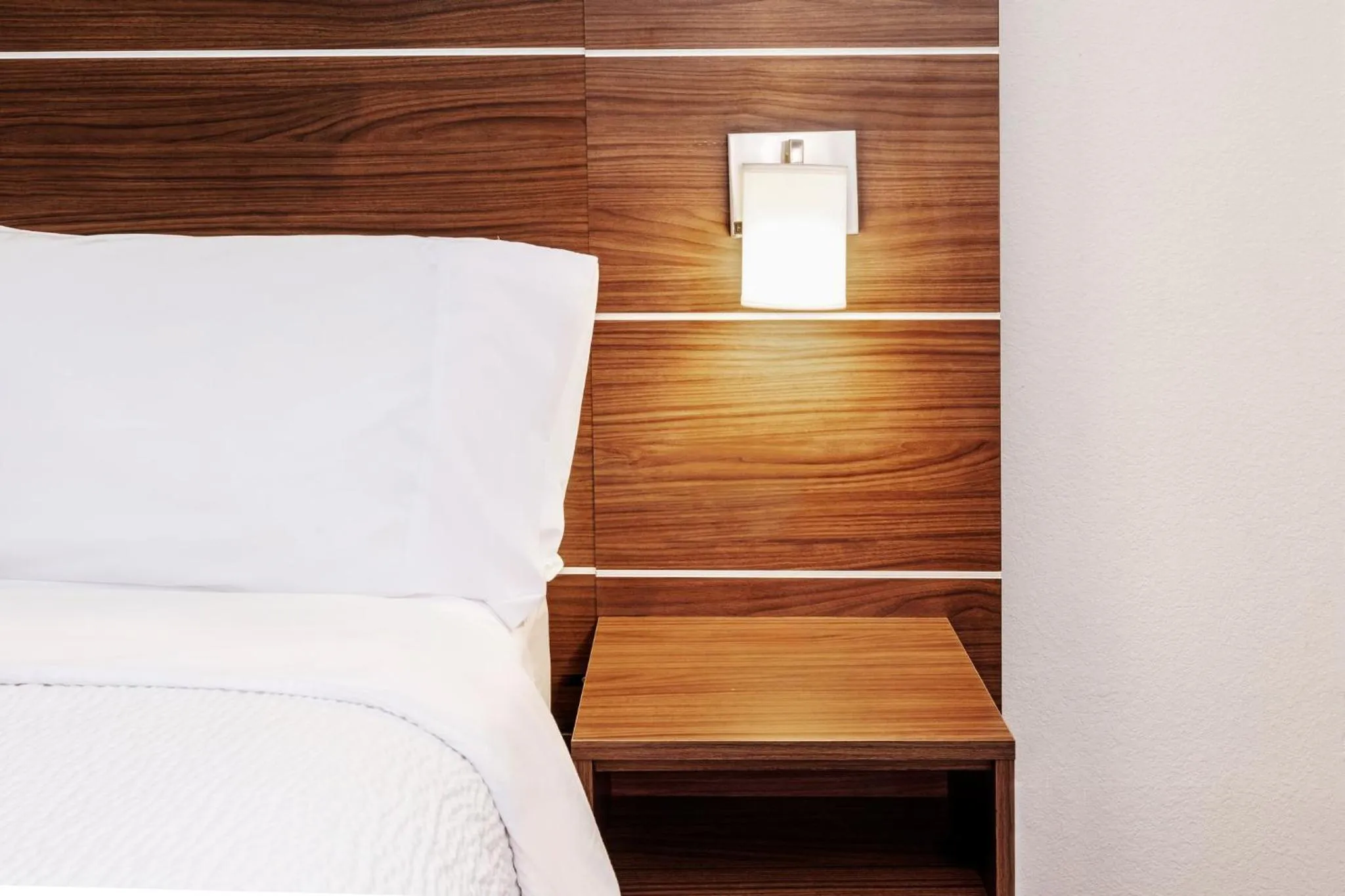 Photo of the whole room, Bed in Holiday Inn Express & Suites Del Rio by IHG