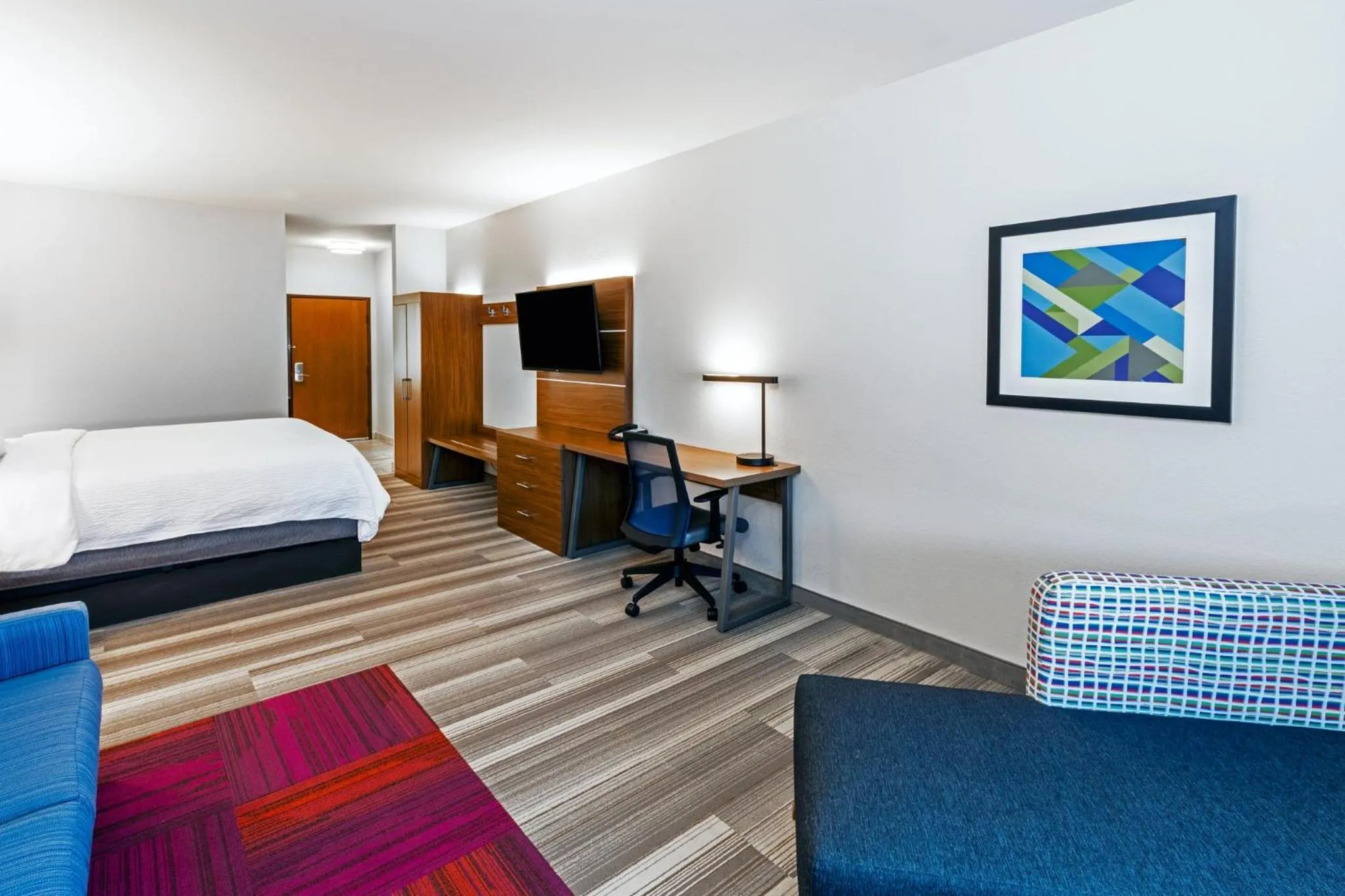 Photo of the whole room, Bed in Holiday Inn Express & Suites Del Rio by IHG