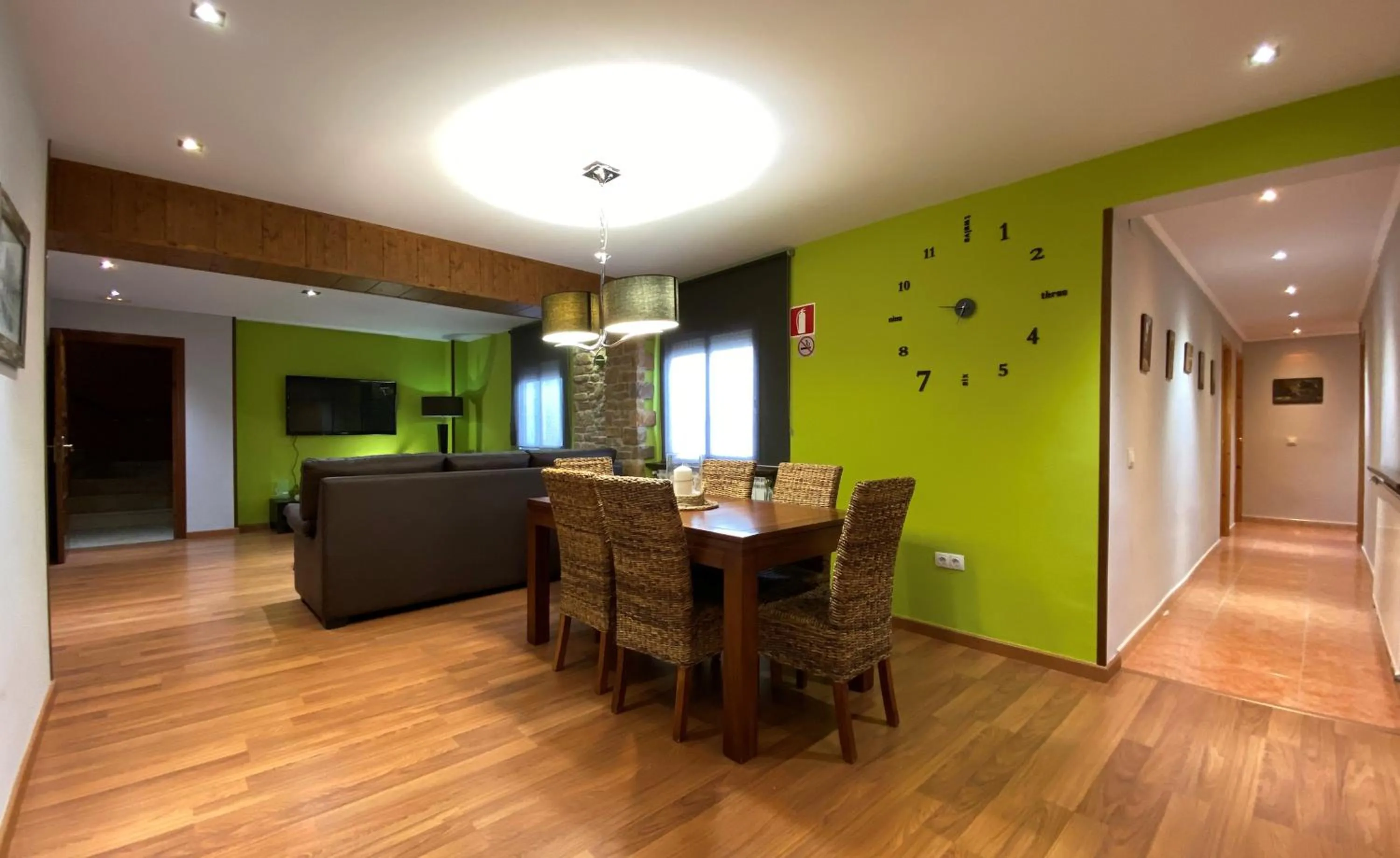 Communal lounge/ TV room in Hotel Casa Custodio