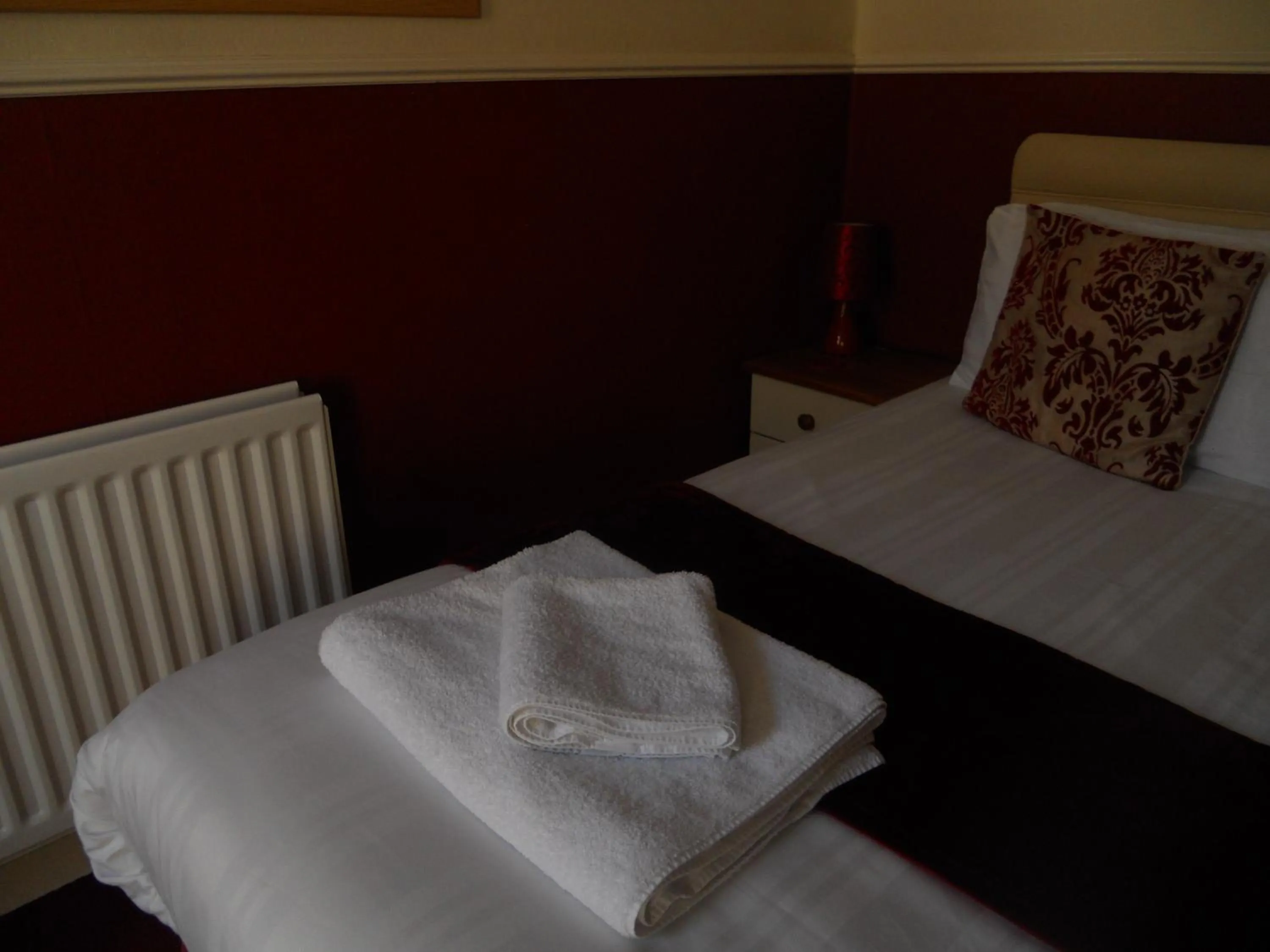 Bedroom, Bed in All Seasons Guest House