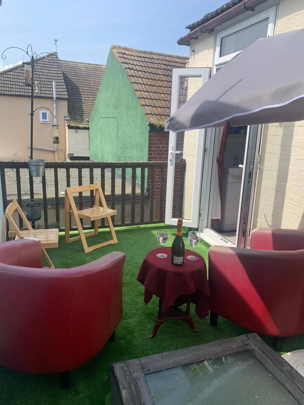 Patio in All Seasons Guest House