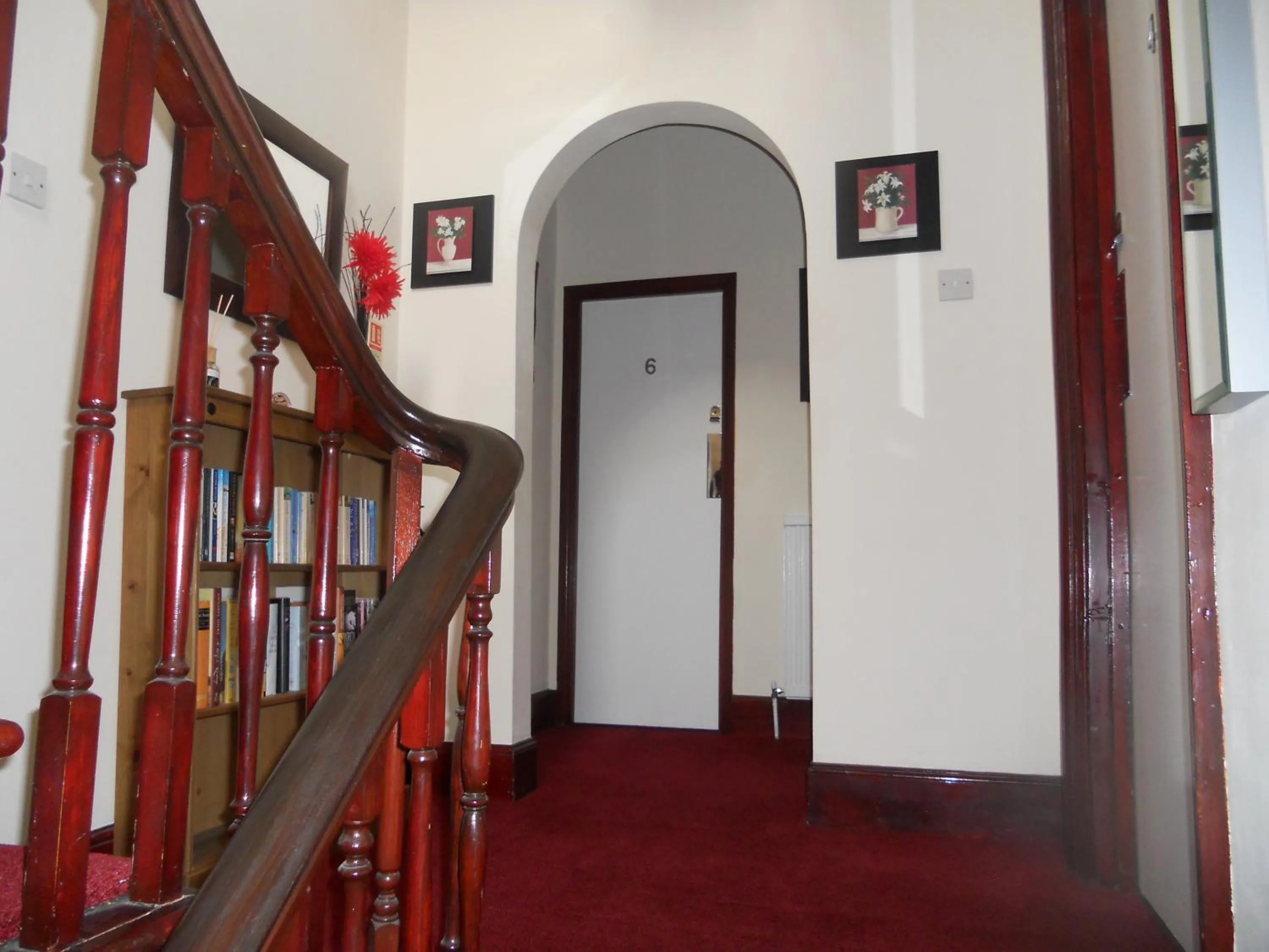 Area and facilities in All Seasons Guest House