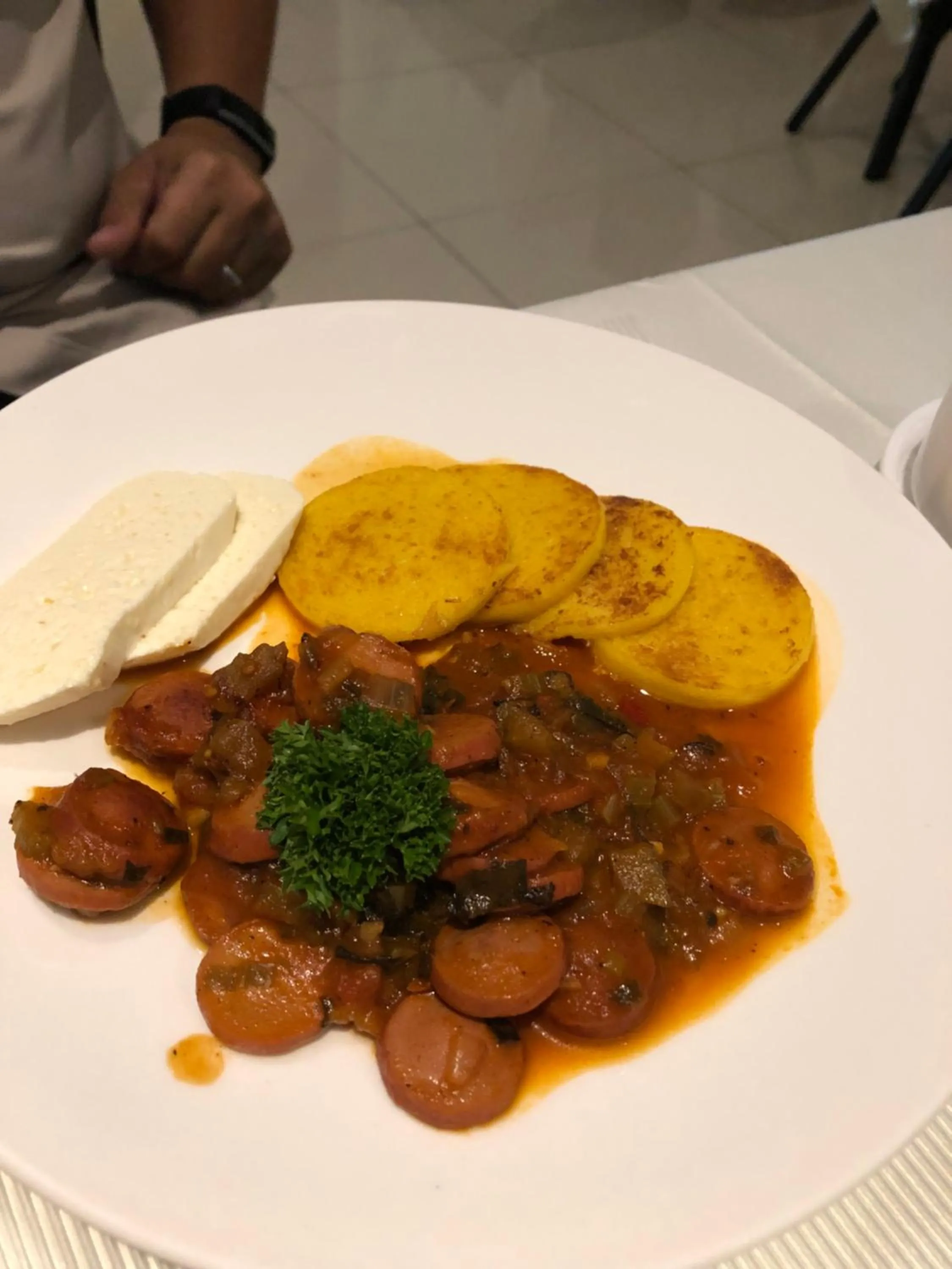 Food and drinks in Hotel F Sur Inn