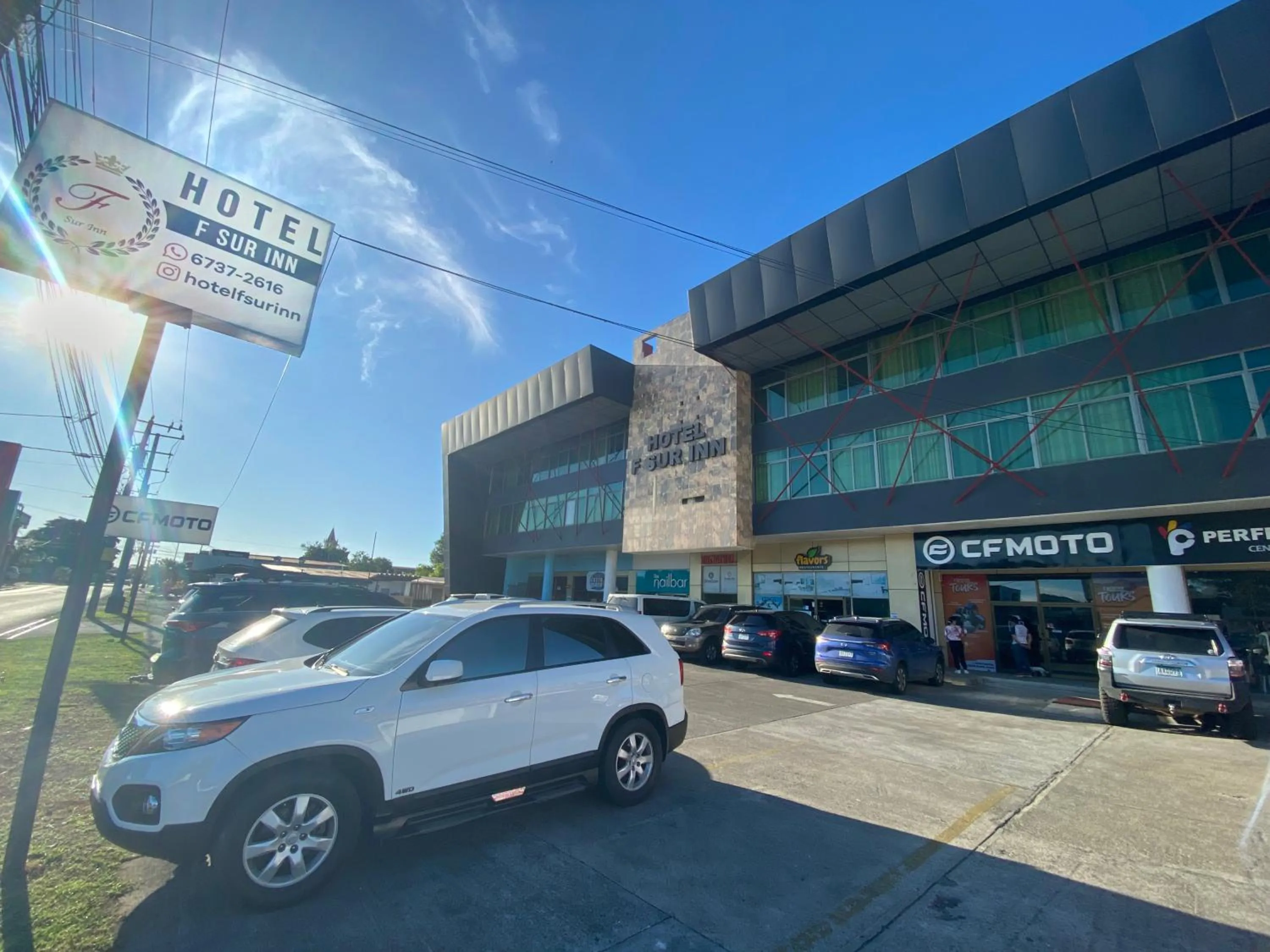 Property building in Hotel F Sur Inn