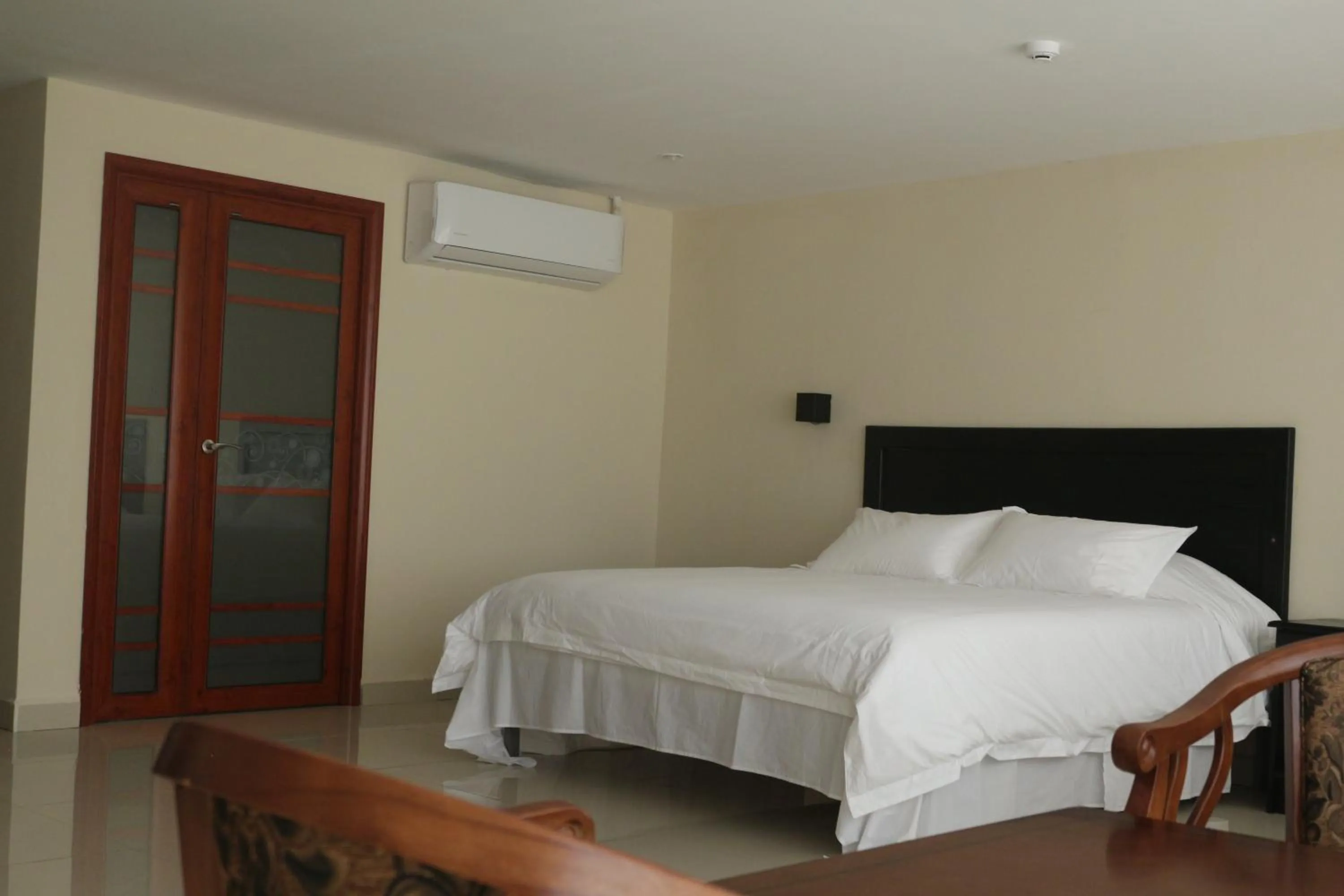 Bed in Hotel F Sur Inn