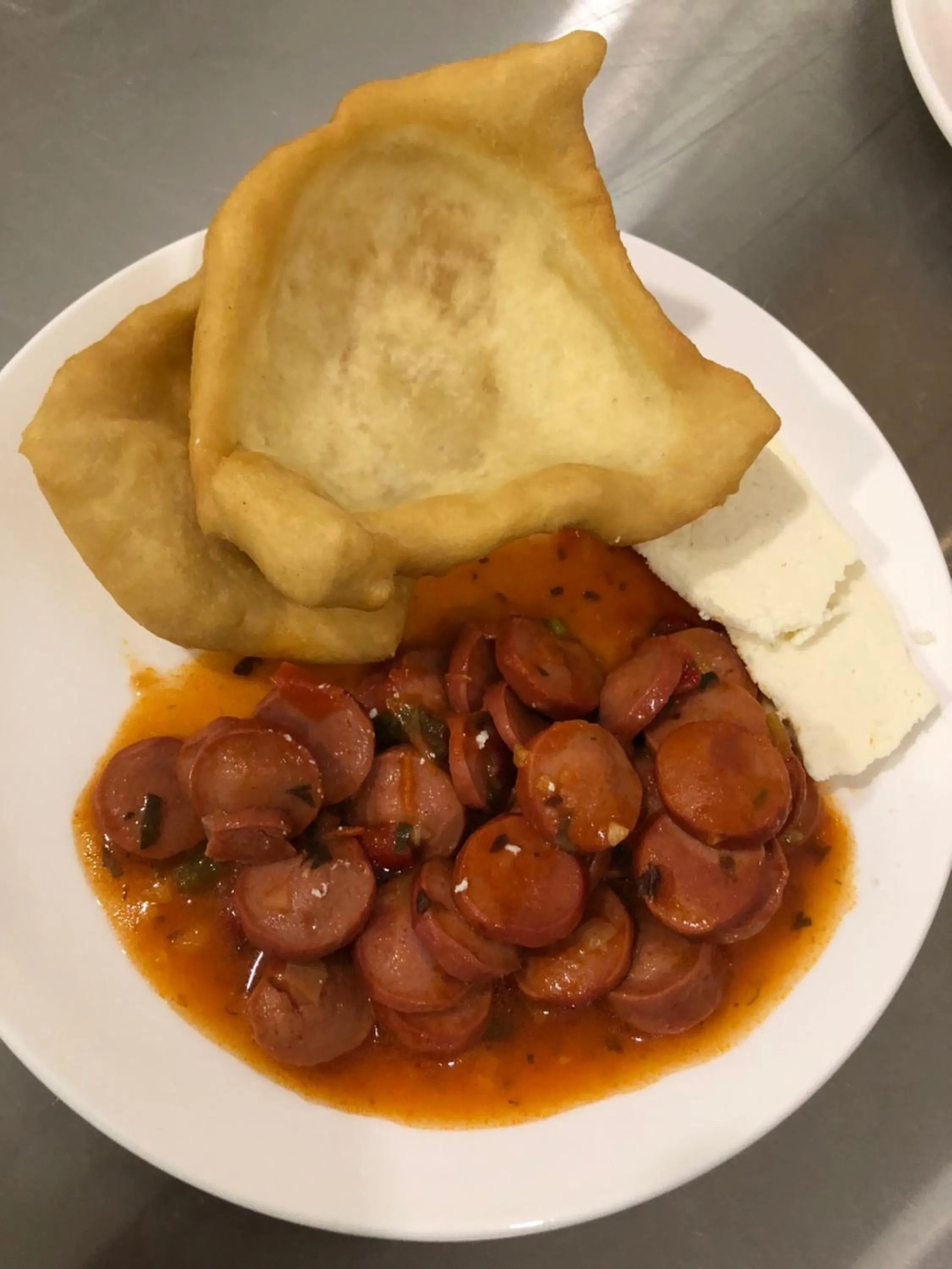 Food and drinks in Hotel F Sur Inn