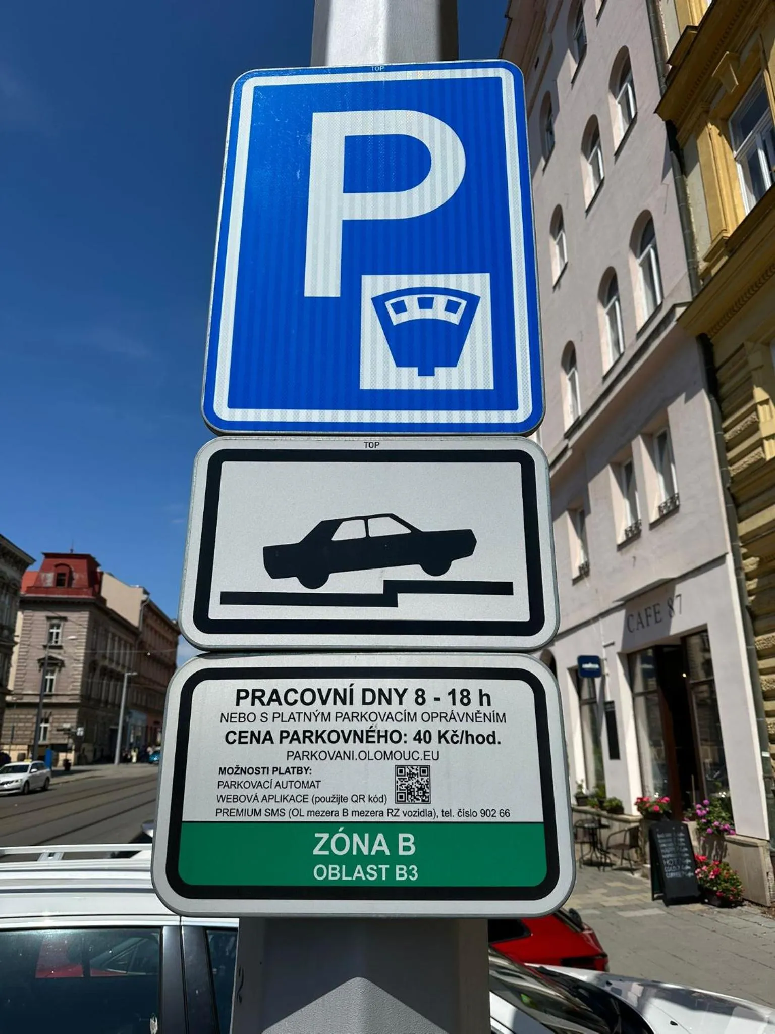 Parking in Hotel Palác
