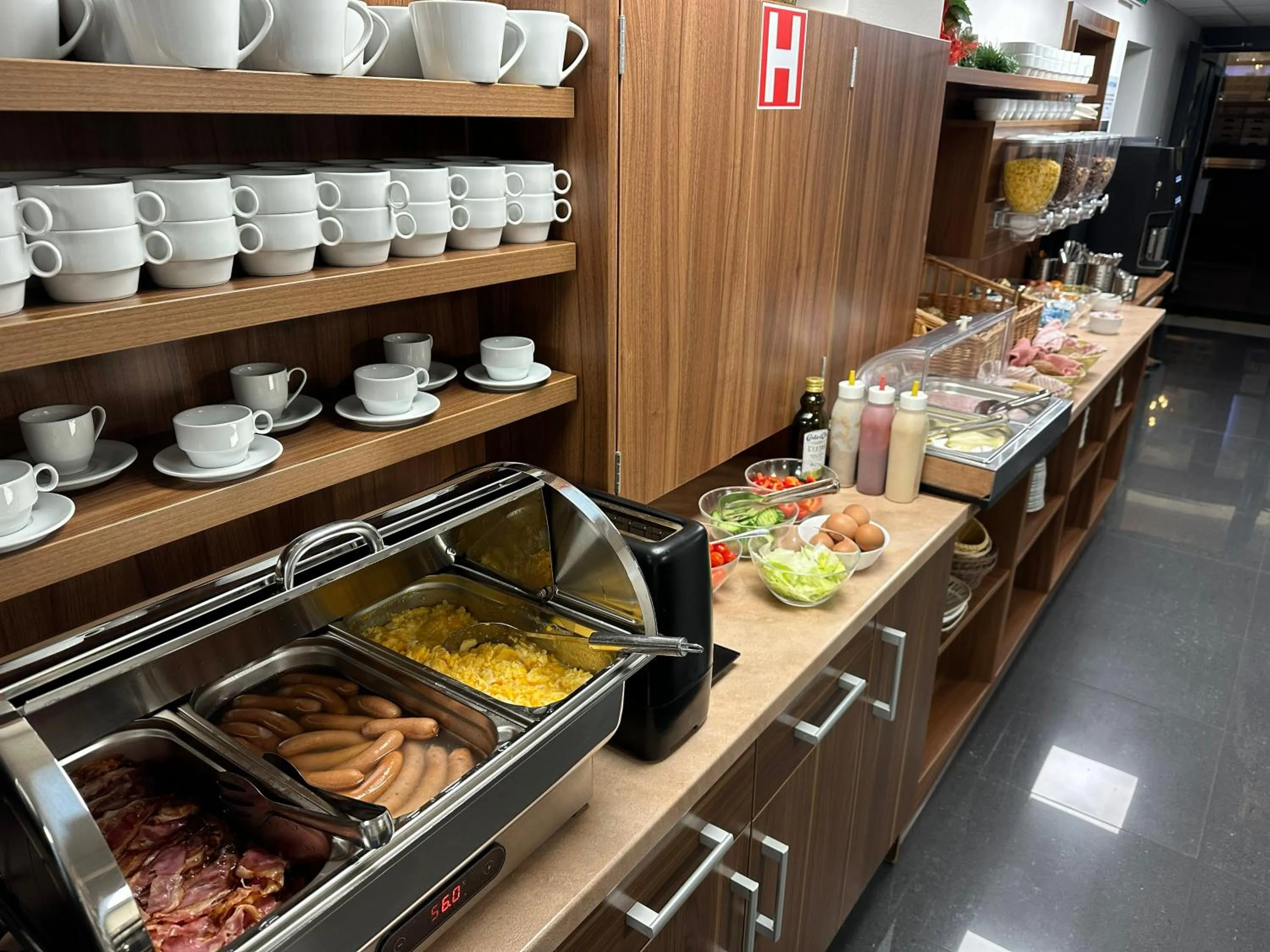 Breakfast in Hotel Palác