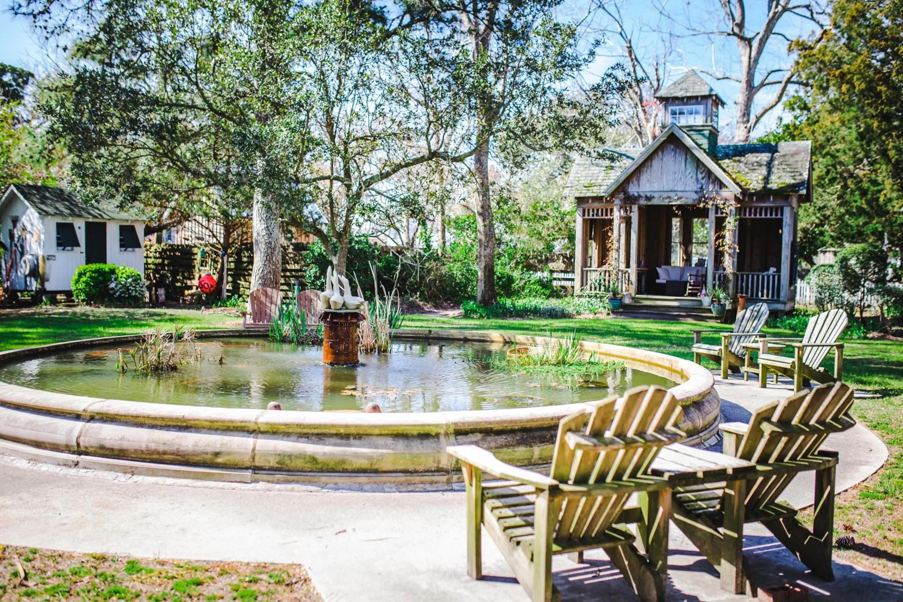 Garden in Roanoke Island Inn
