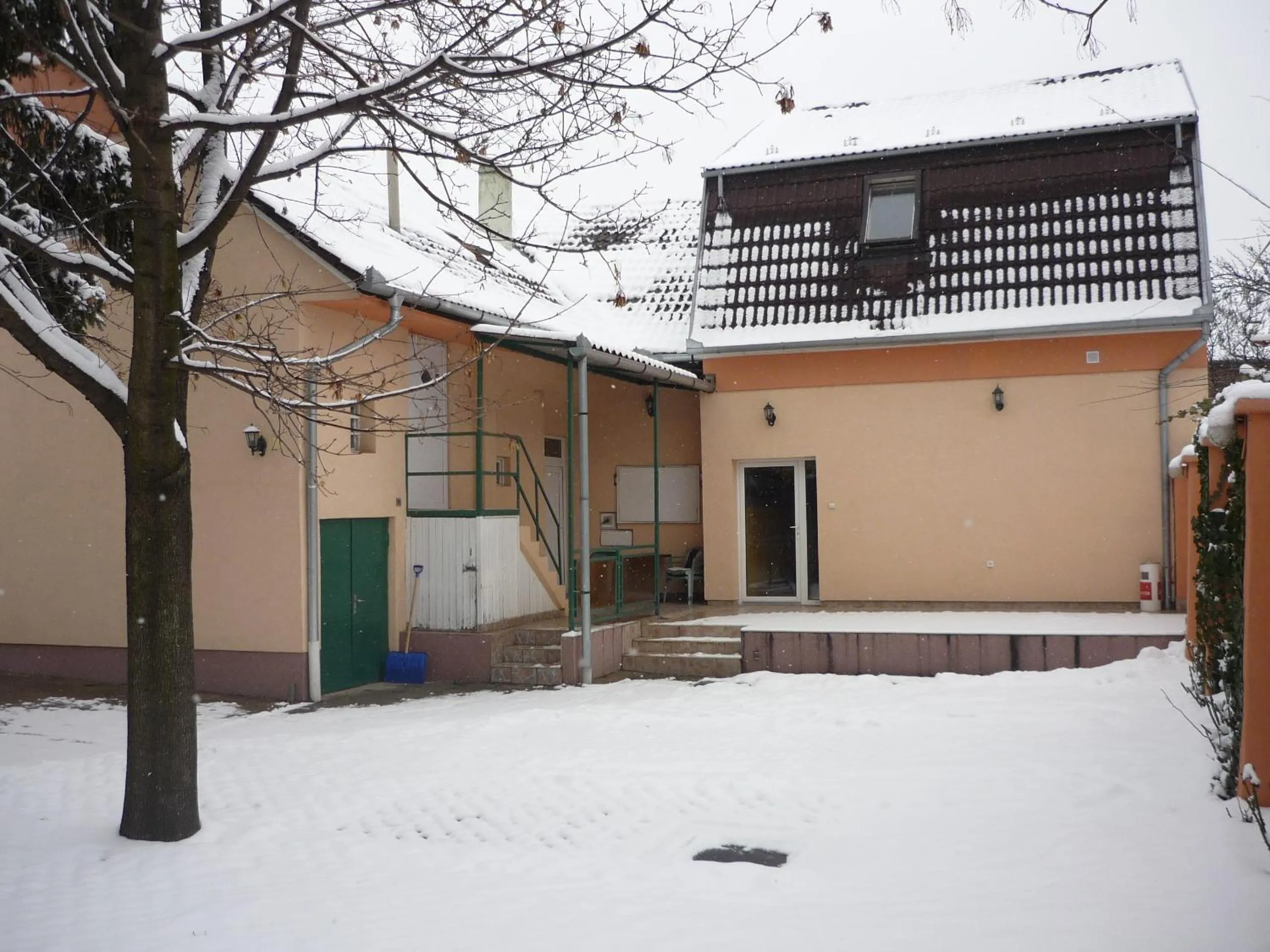 Facade/entrance in Jáde Panzió