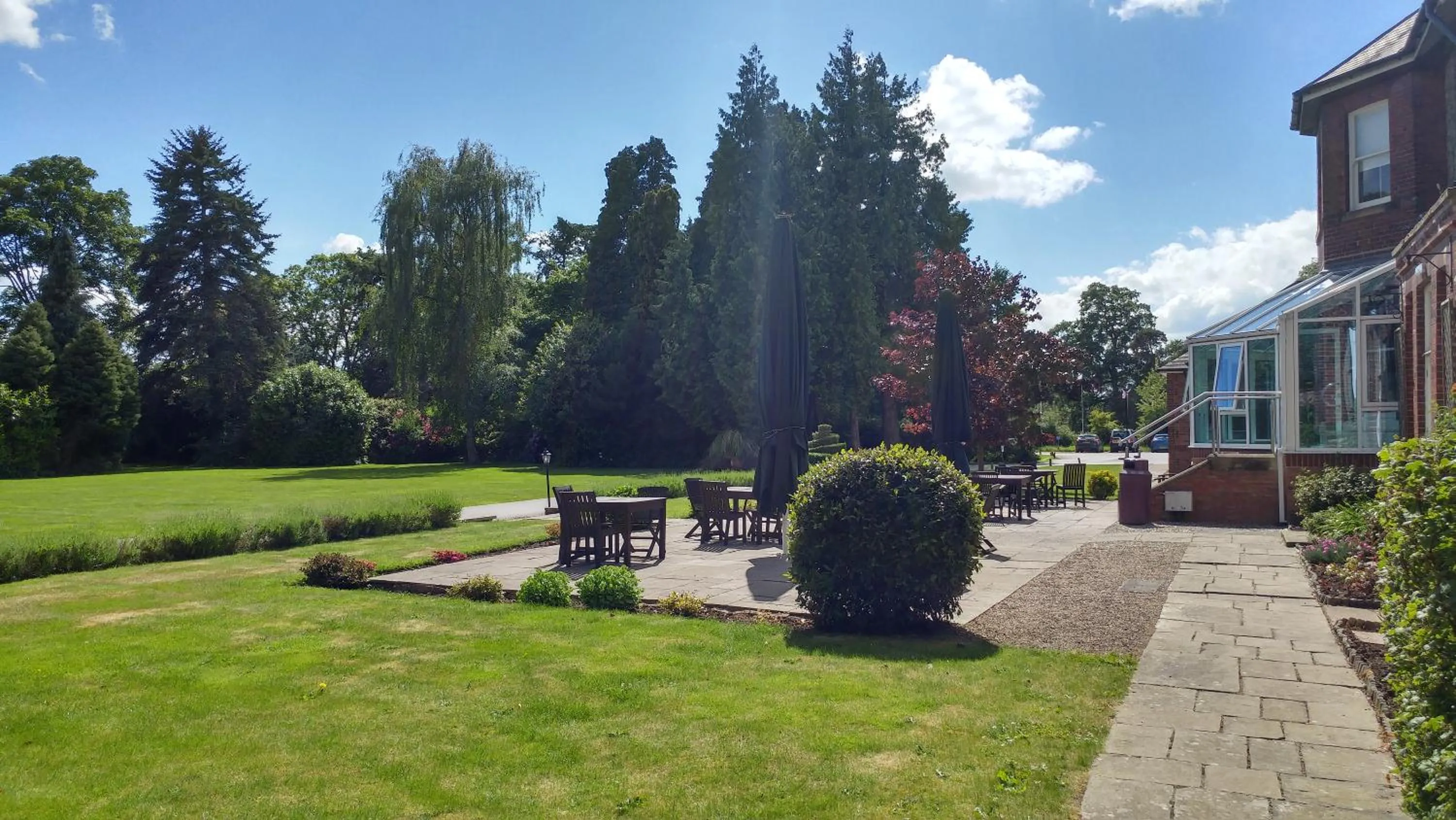 Garden in Burn Hall Hotel