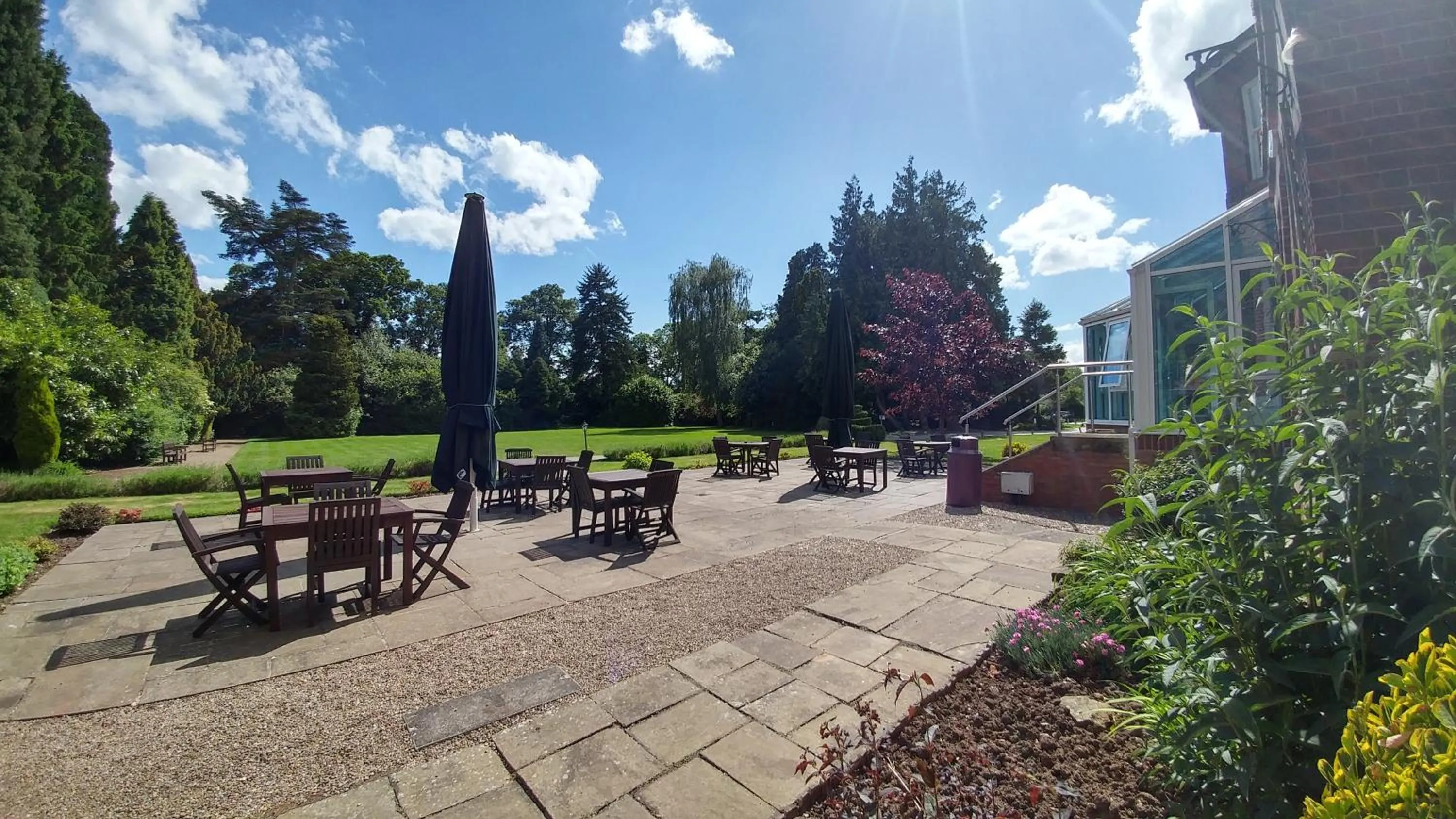 Garden in Burn Hall Hotel