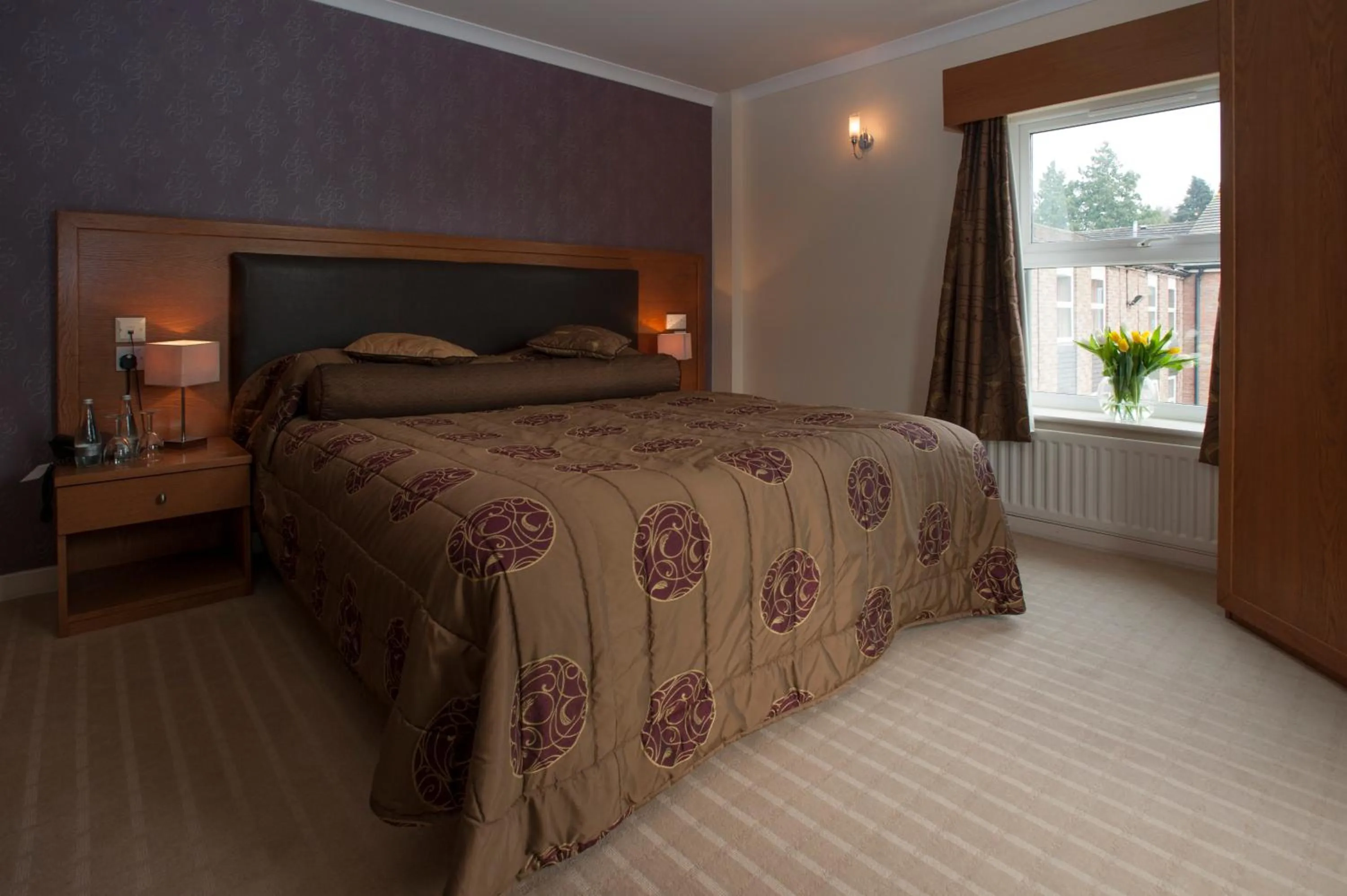 Bedroom, Bed in Burn Hall Hotel