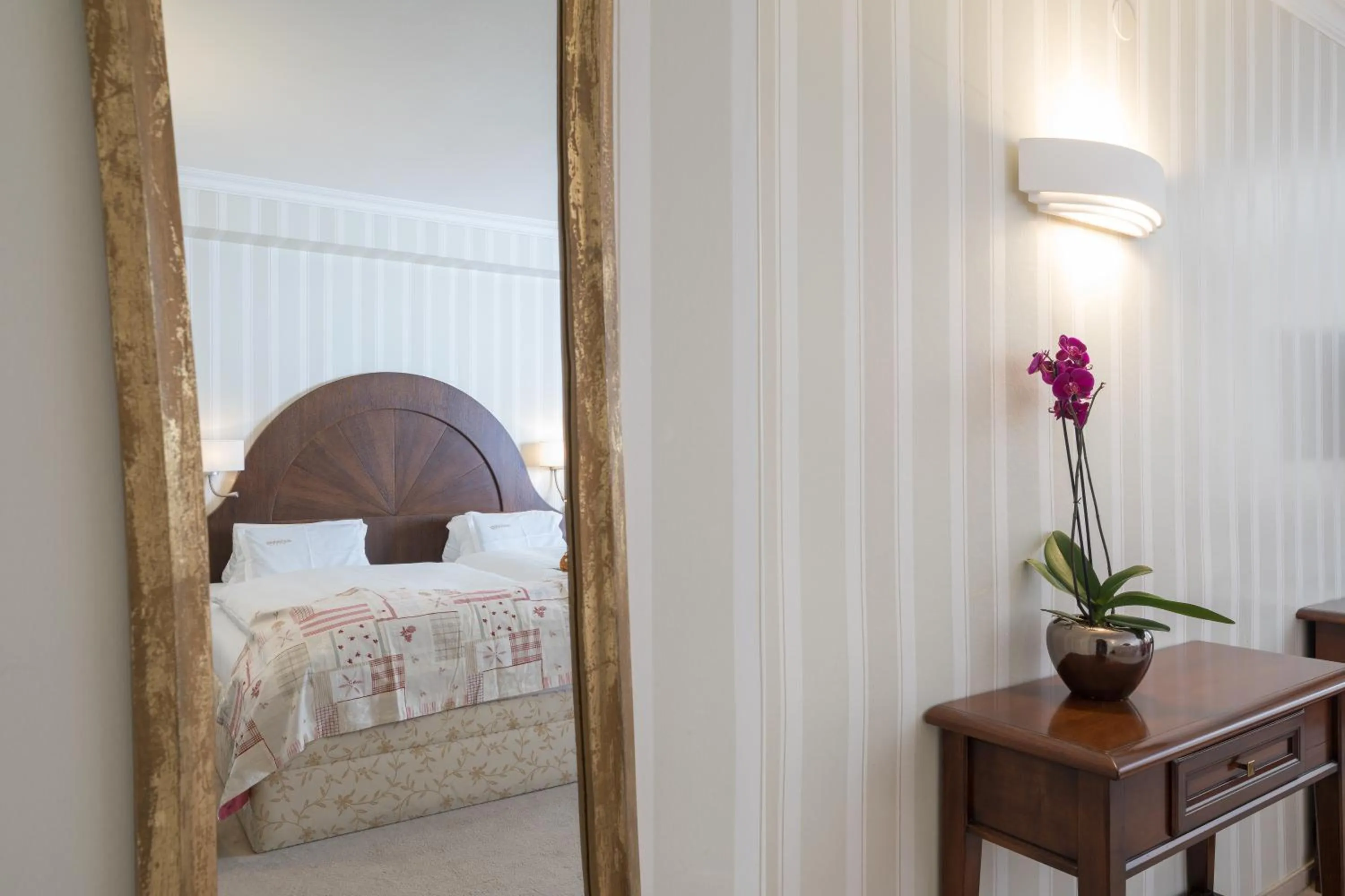 Bed in Hotel Albona Nova