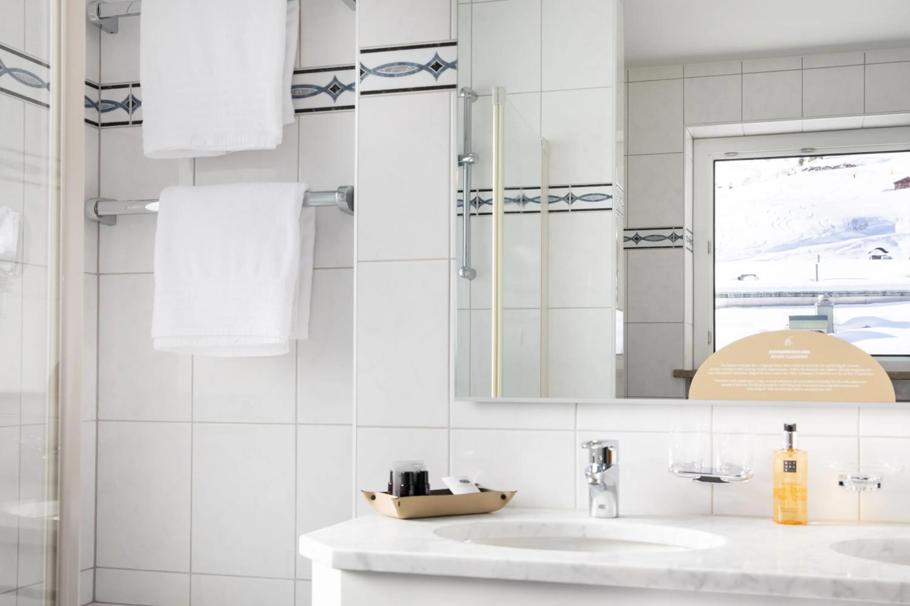Bathroom in Hotel Albona Nova