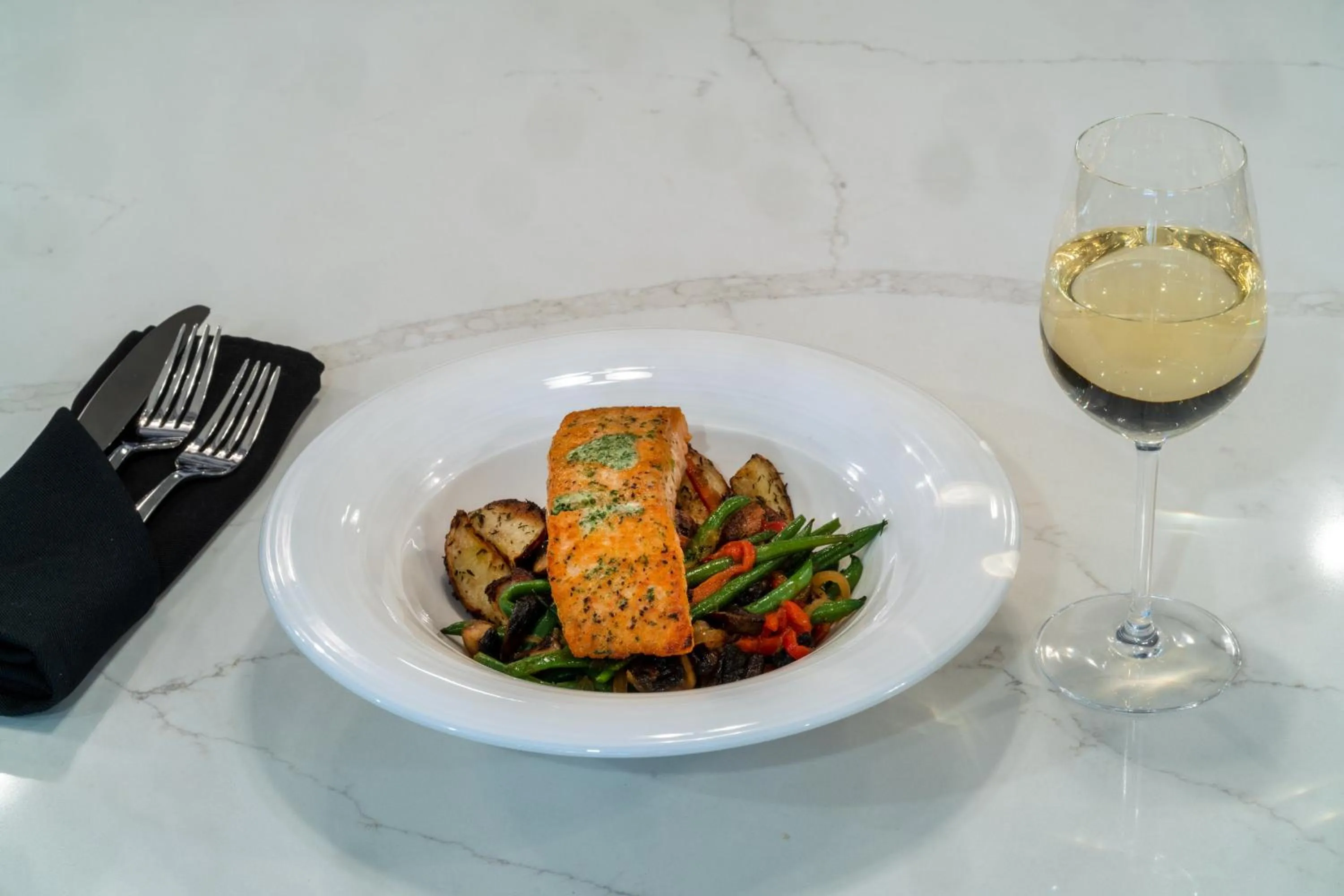 Photo of the whole room in Crowne Plaza Atlanta NE - Norcross by IHG