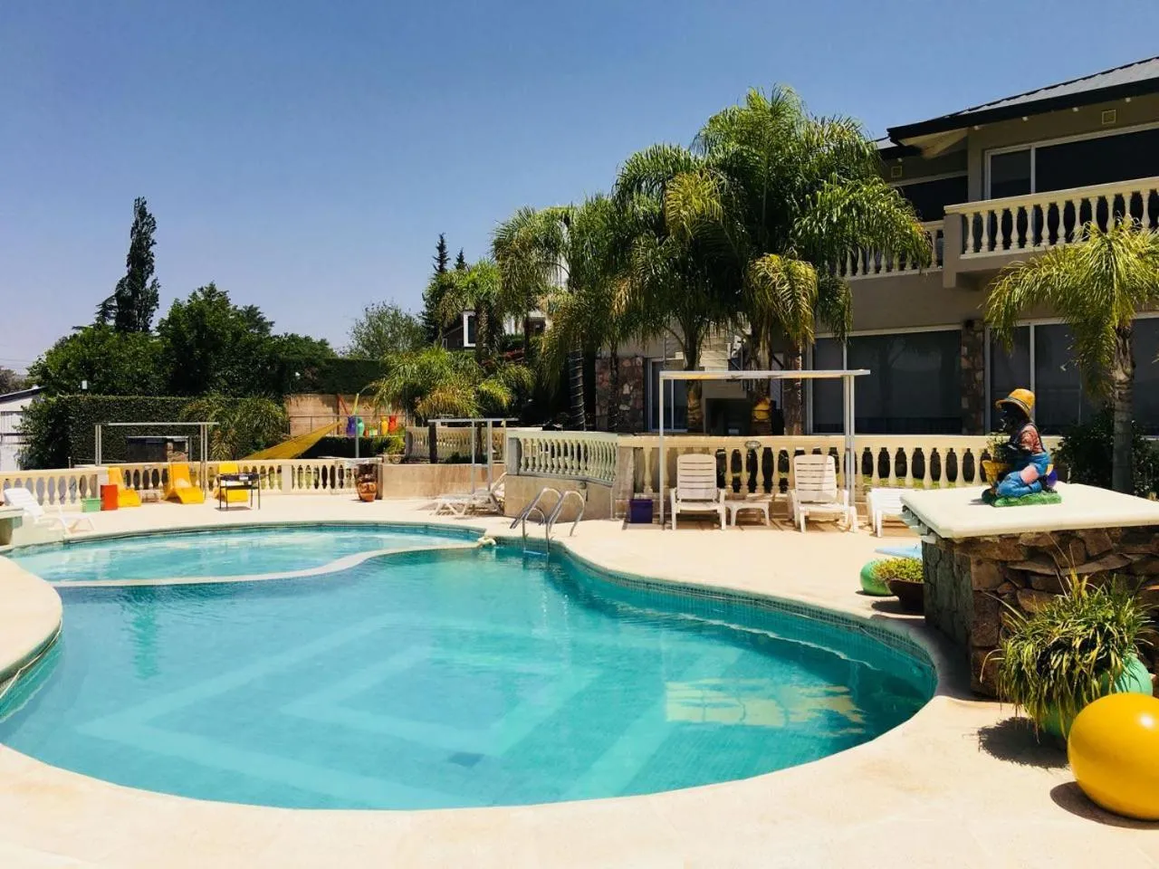 Swimming pool in Villa La Font Apart Hotel & Spa