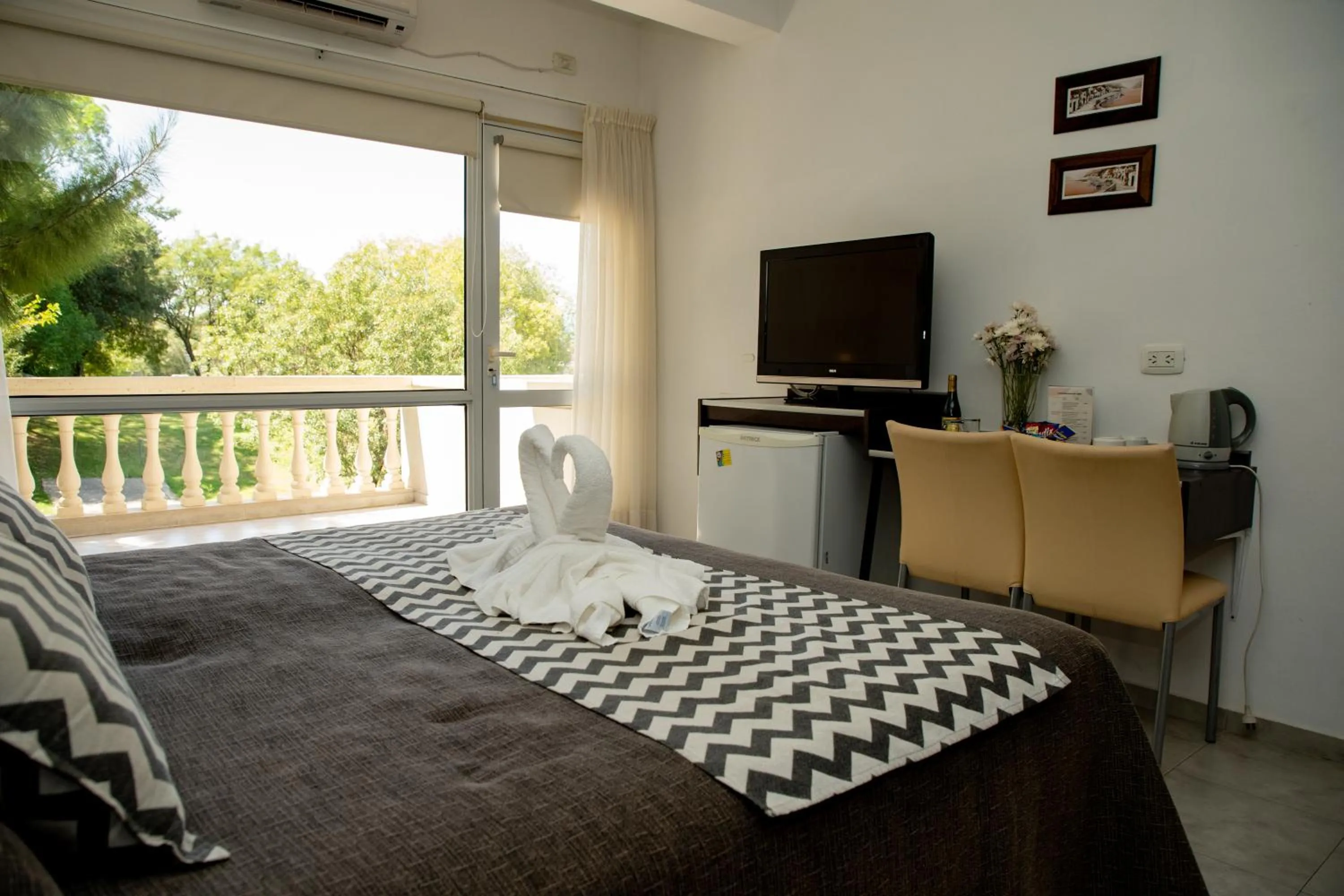 Decorative detail, Bed in Villa La Font Apart Hotel & Spa