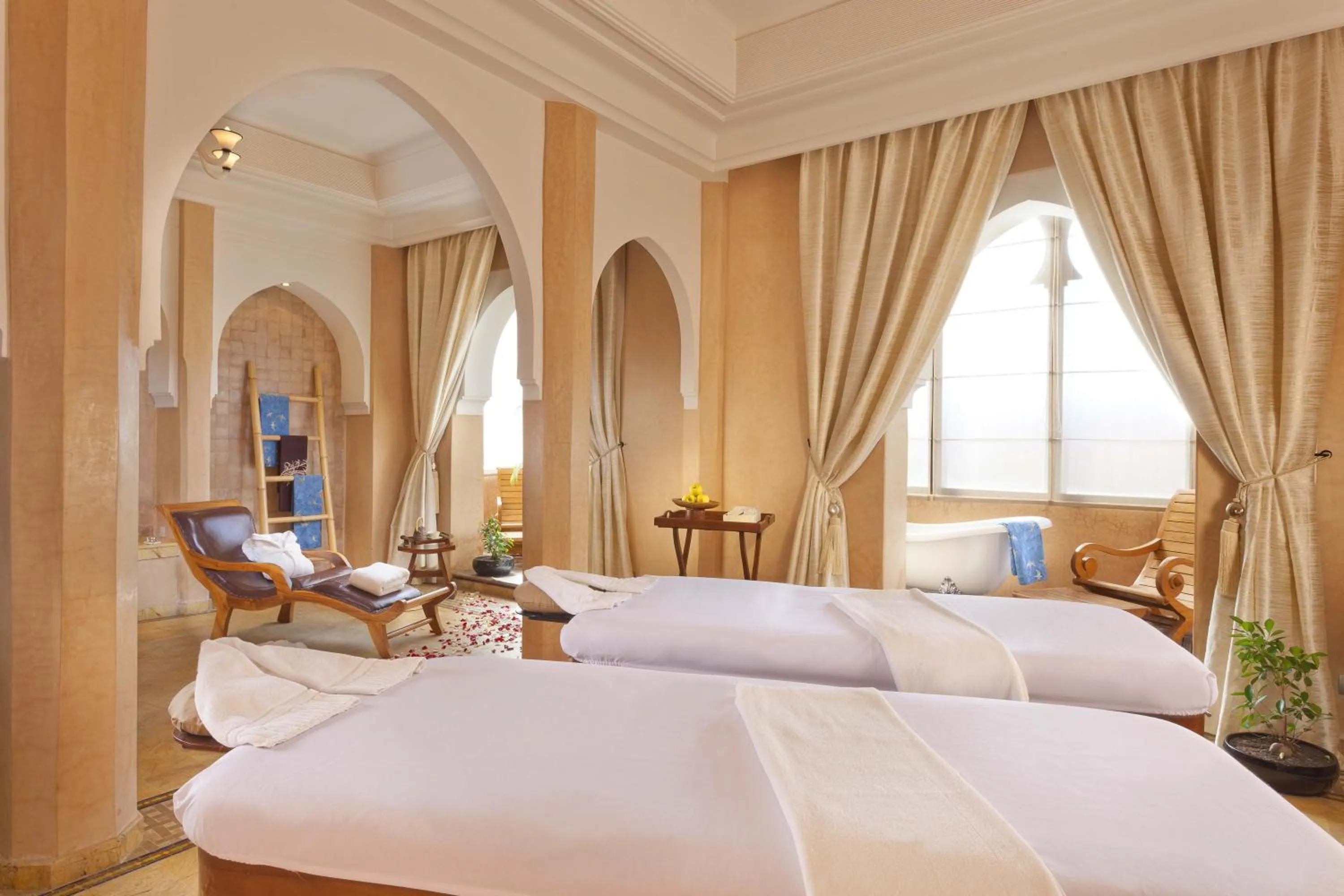 Spa and wellness centre/facilities, Bed in Pickalbatros Hôtel Du Golf - Adults Friendly 16 Years Plus- All-Inclusive