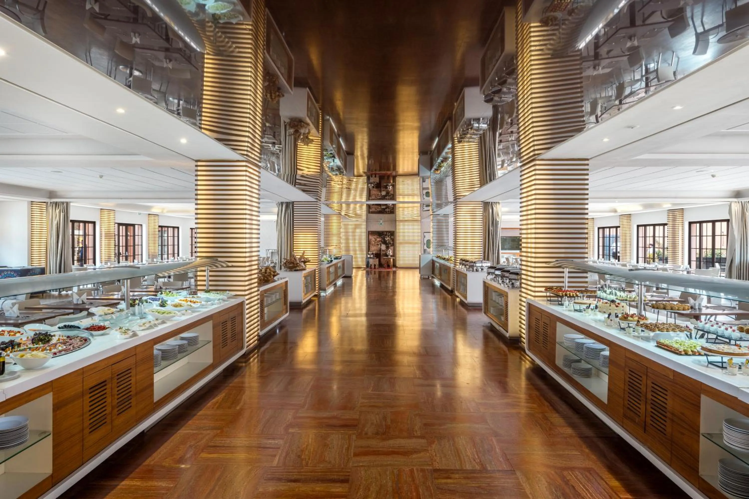 Restaurant/places to eat in Pickalbatros Hôtel Du Golf - Adults Friendly 16 Years Plus- All-Inclusive