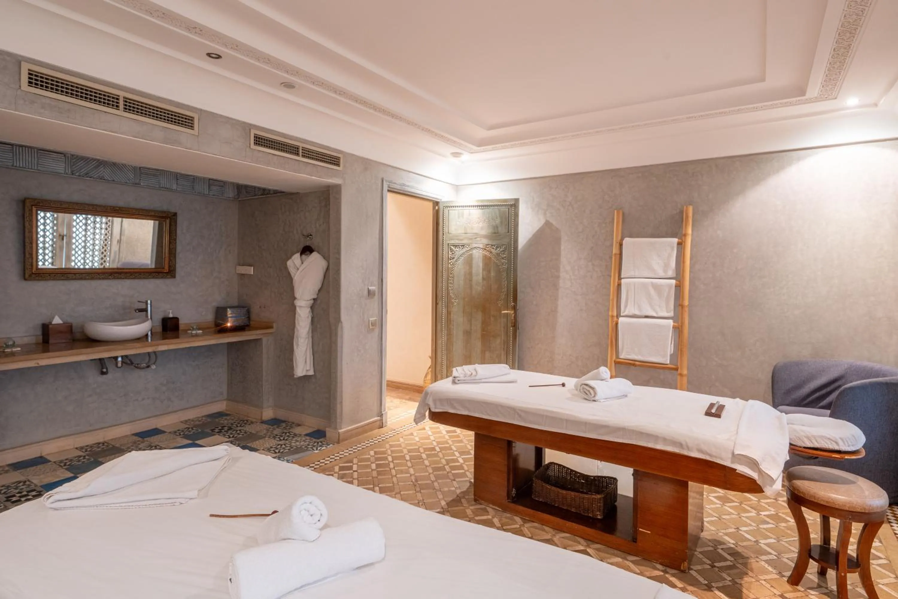 Massage, Bed in Pickalbatros Hôtel Du Golf - Adults Friendly 16 Years Plus- All-Inclusive