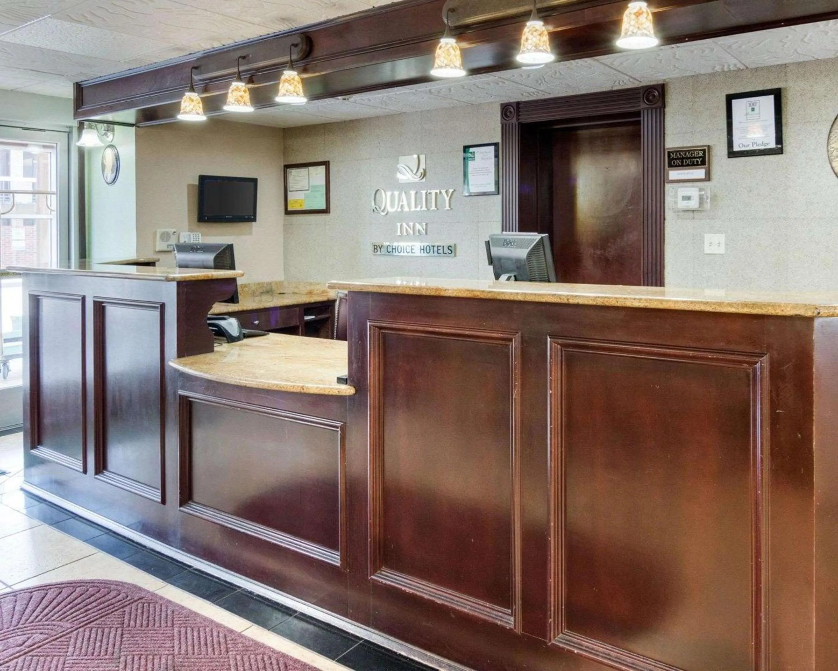 Lobby or reception in Quality Inn Shreveport Airport