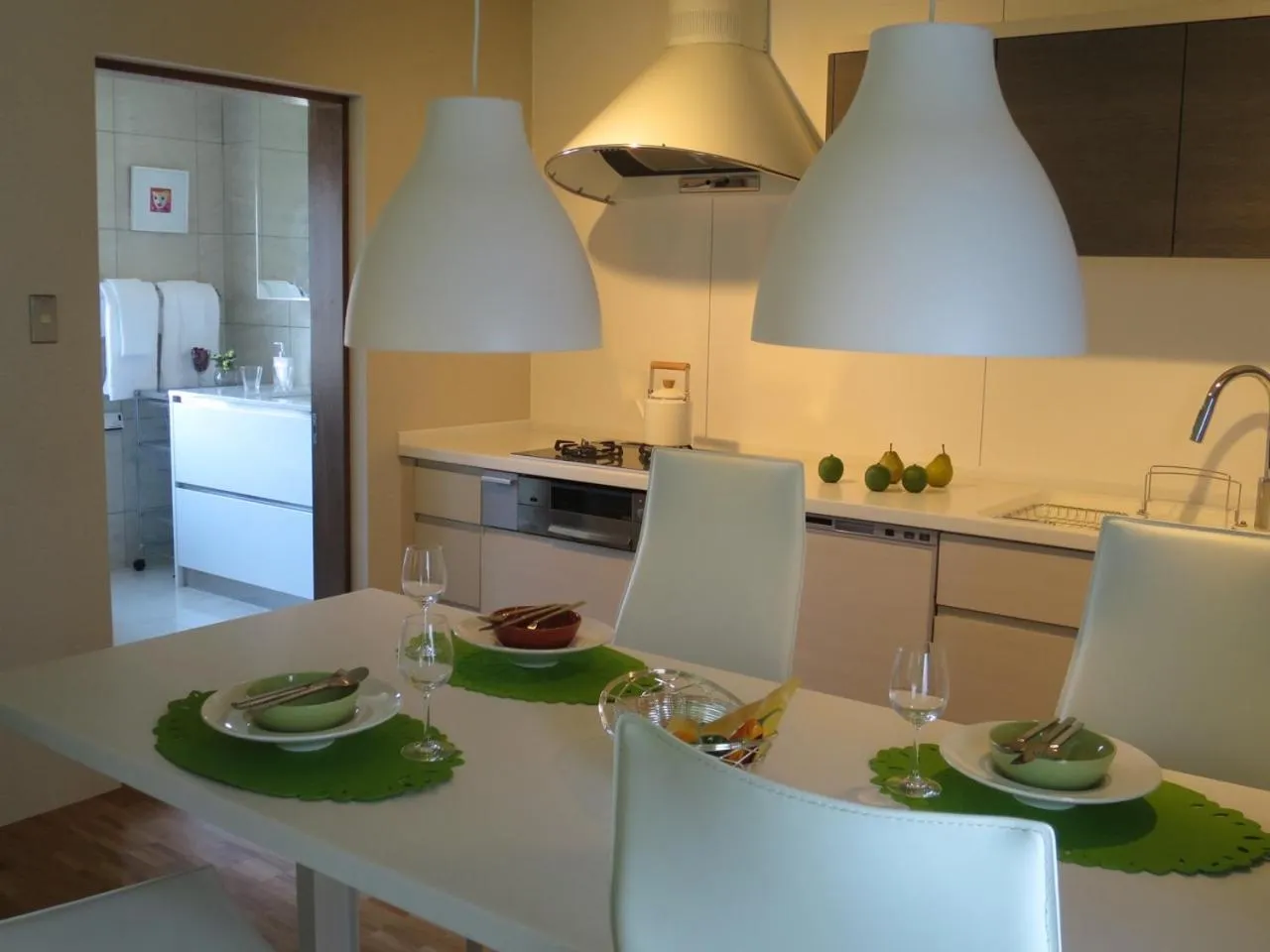 Photo of the whole room in AH87 Osaka