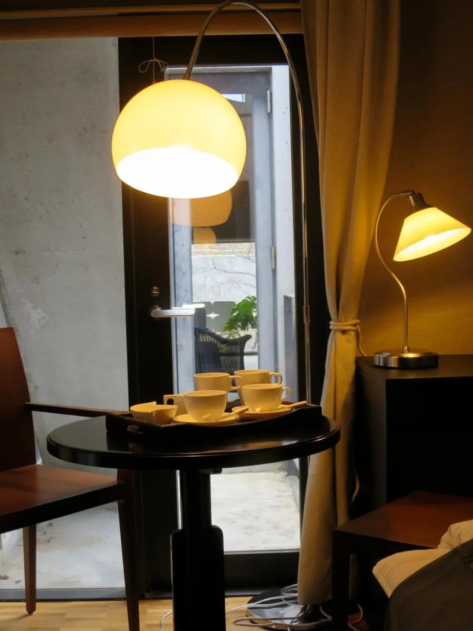 Photo of the whole room in AH87 Osaka