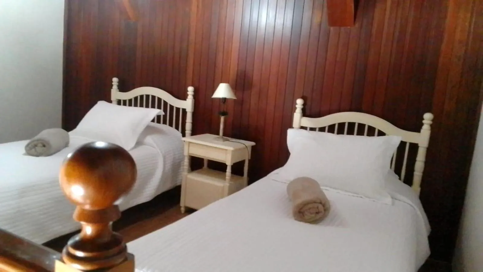 Bed in Center Suiço Flats