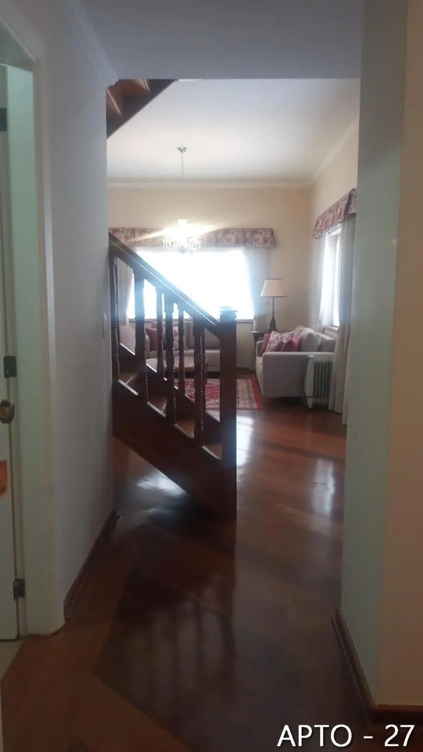 Bed in Center Suiço Flats