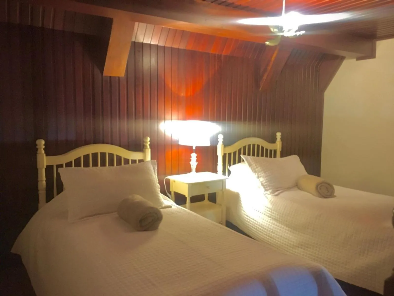 Bed in Center Suiço Flats