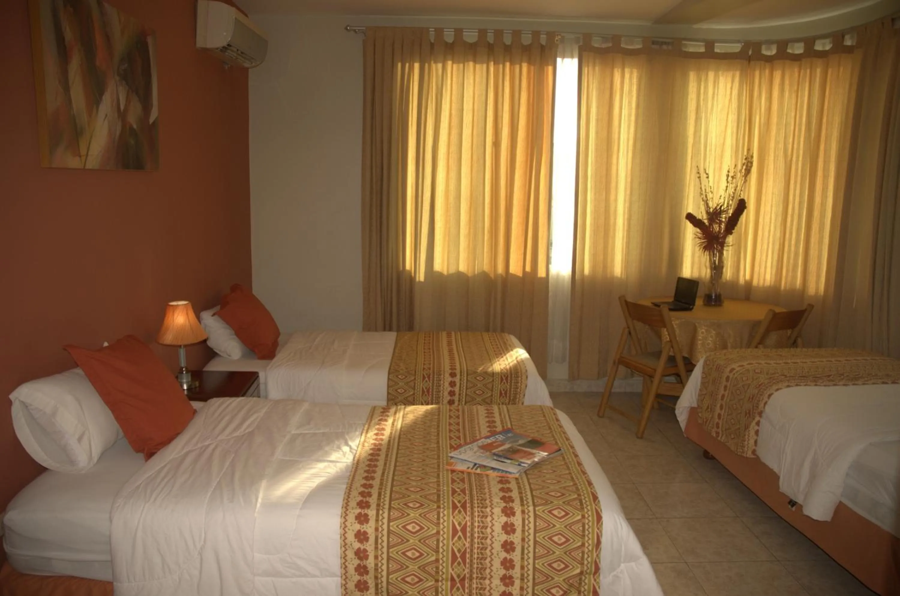 Photo of the whole room, Bed in Hotel Air Suites