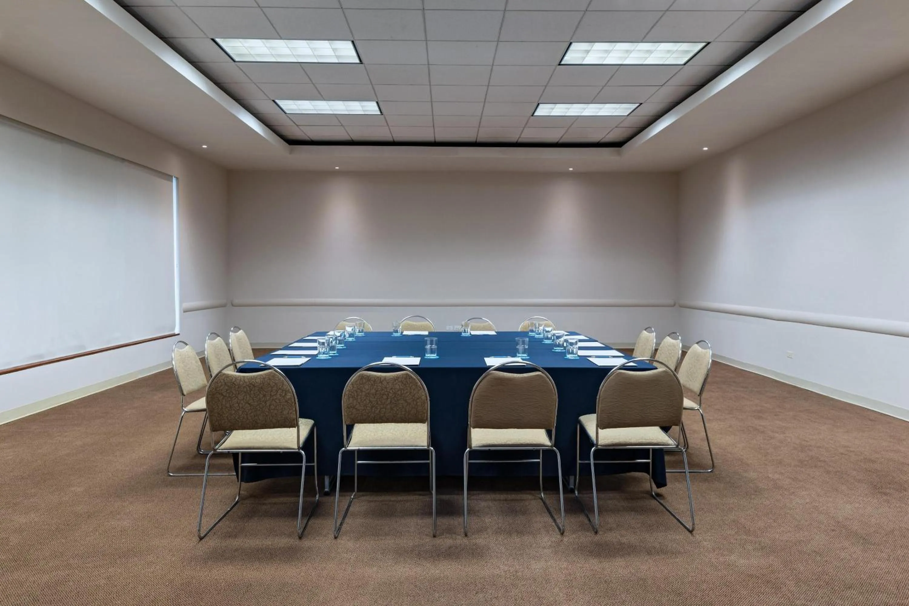 Meeting/conference room in Four Points by Sheraton Monterrey Linda Vista
